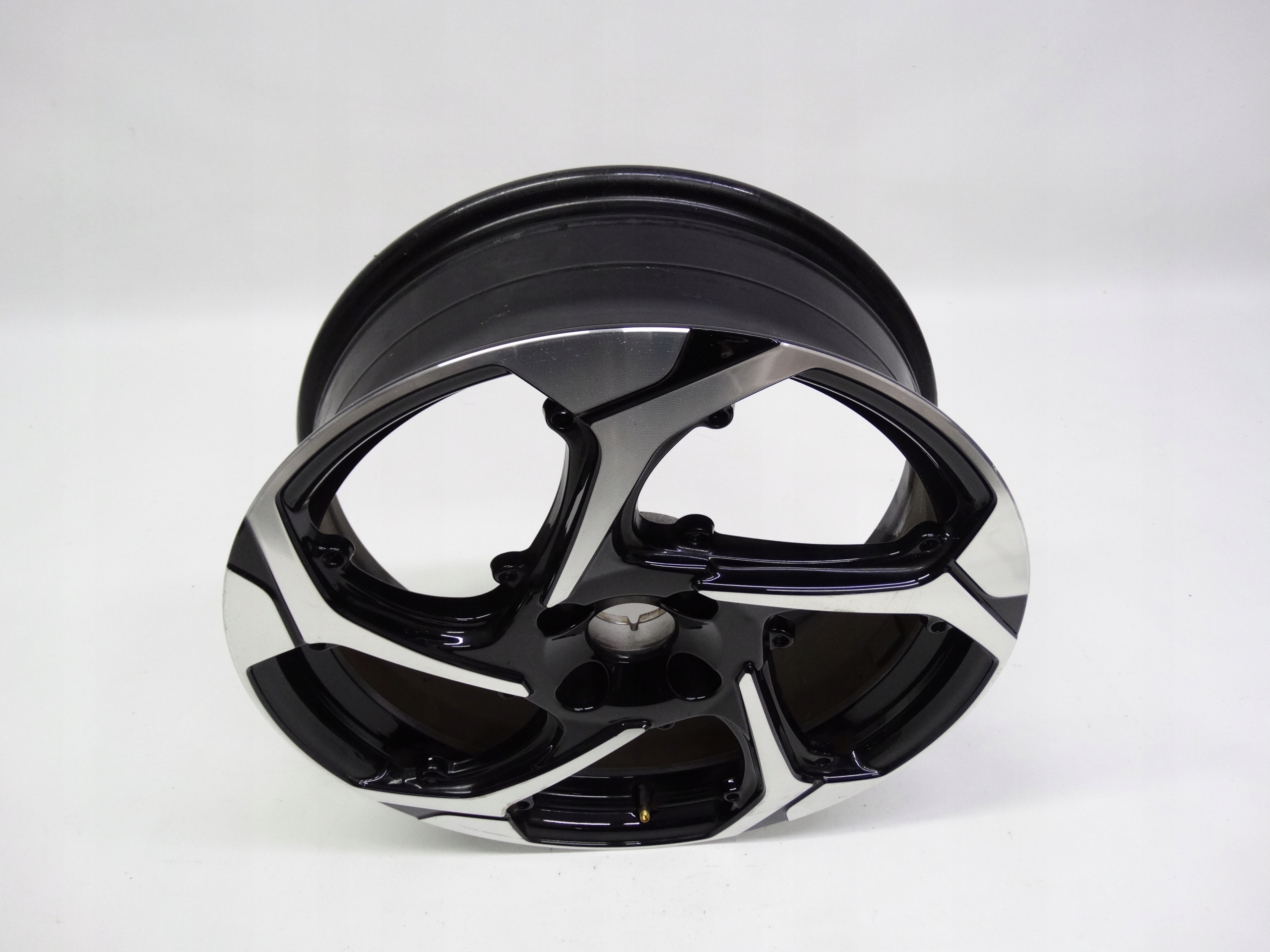 Second image of Citroen C4 III felga 18 cali 9832063280 oryginalna