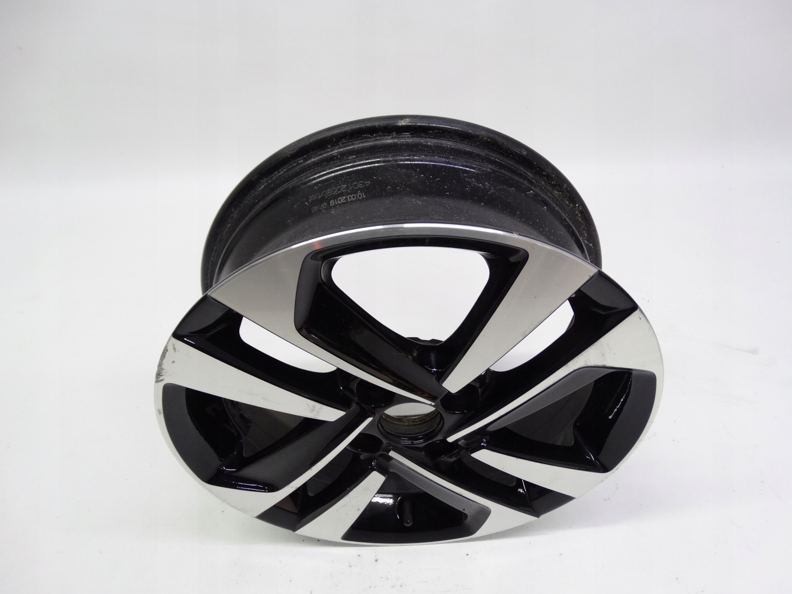 Second image of VW Up! 1S felga 15 cali 1S0601025CA oryginalna