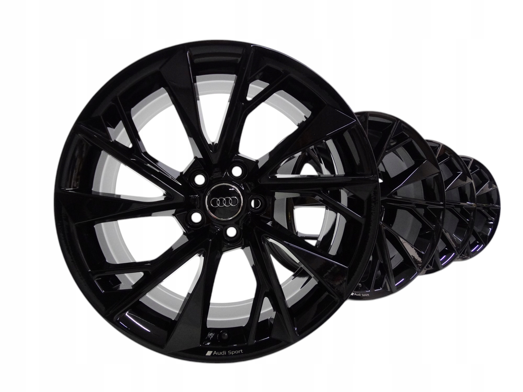 Audi A4 B9 A5 II 8W komplet felg 18 cali 8W0601025FM oryginalny