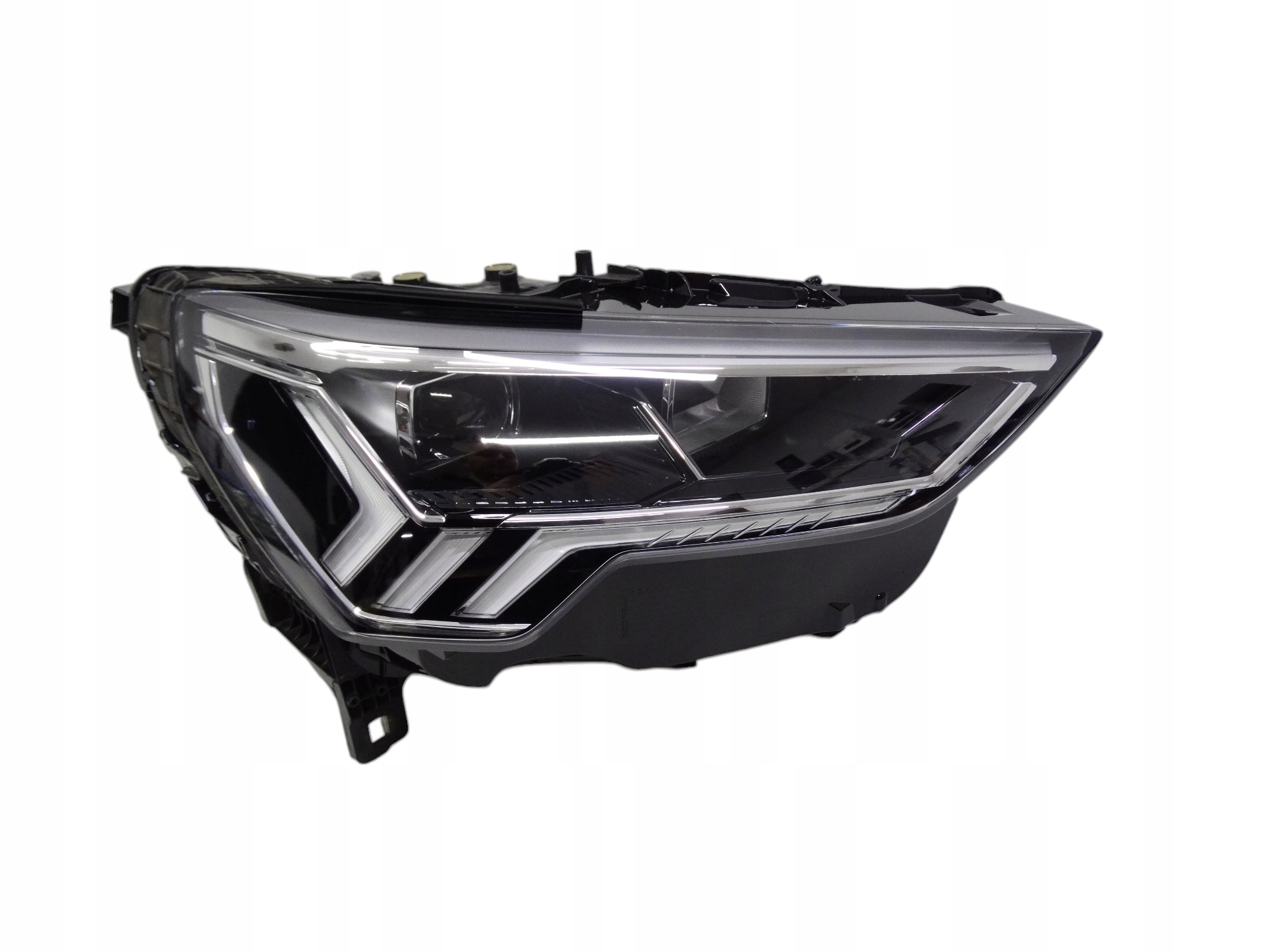 Audi Q3 II 18- lampa prawa Full LED 83A941034 oryginalna