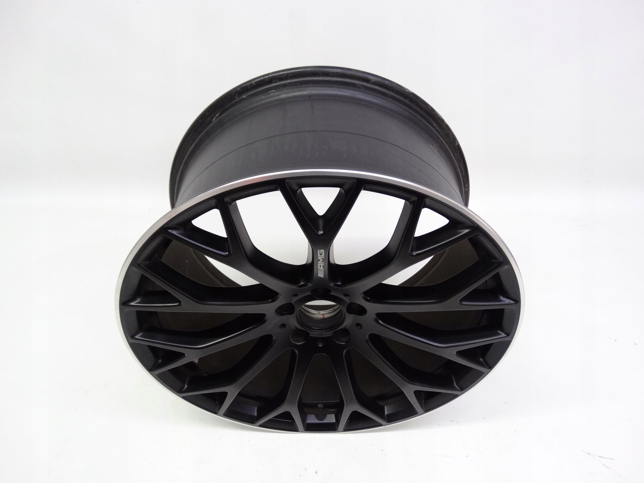 Second image of Mercedes SL AMG R232 W232 felga tylna 21 cali A2324012800 oryginalna