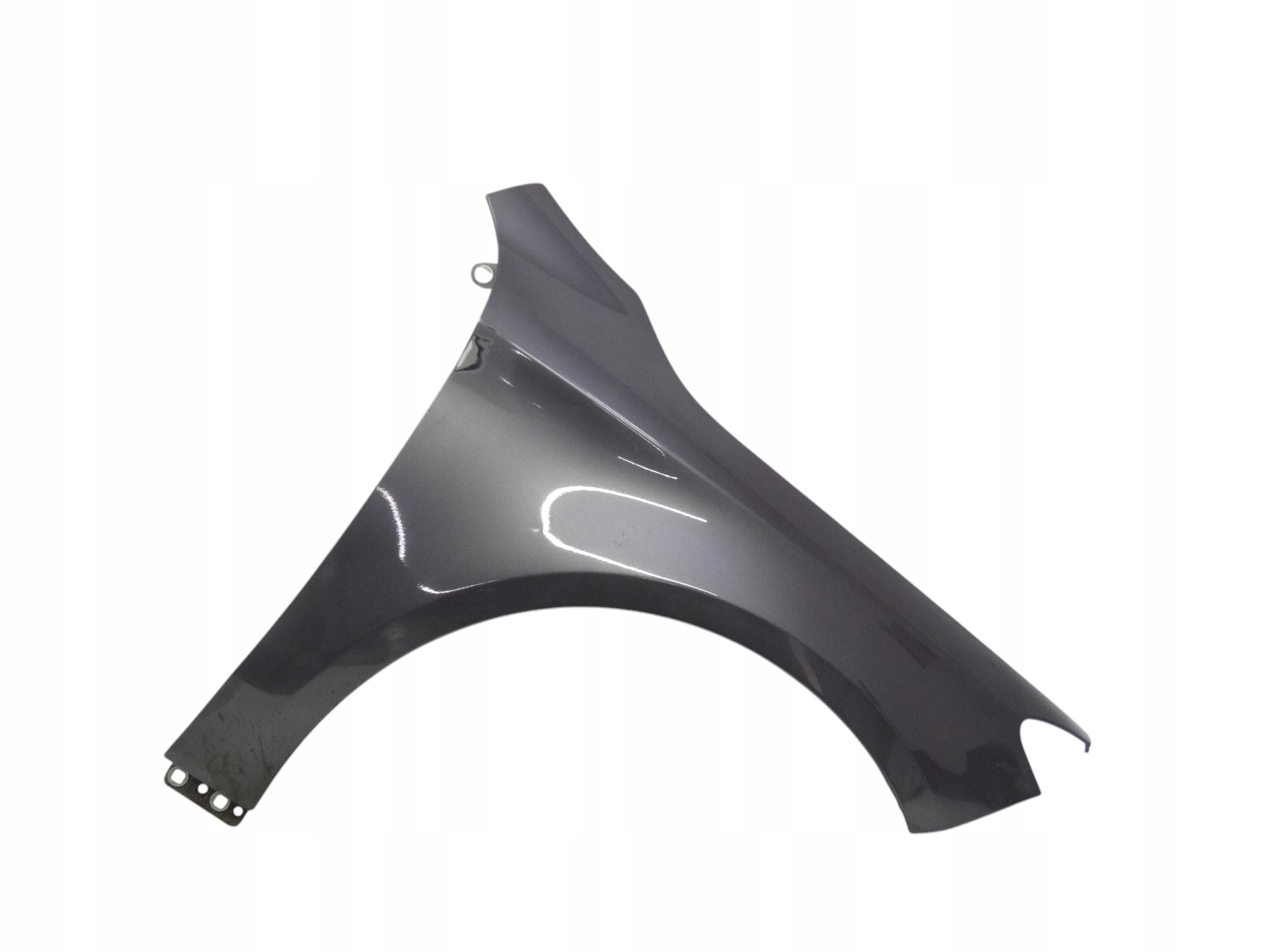 Mercedes CLA W117 C117 13-19 błotnik prawy przedni oryginalny