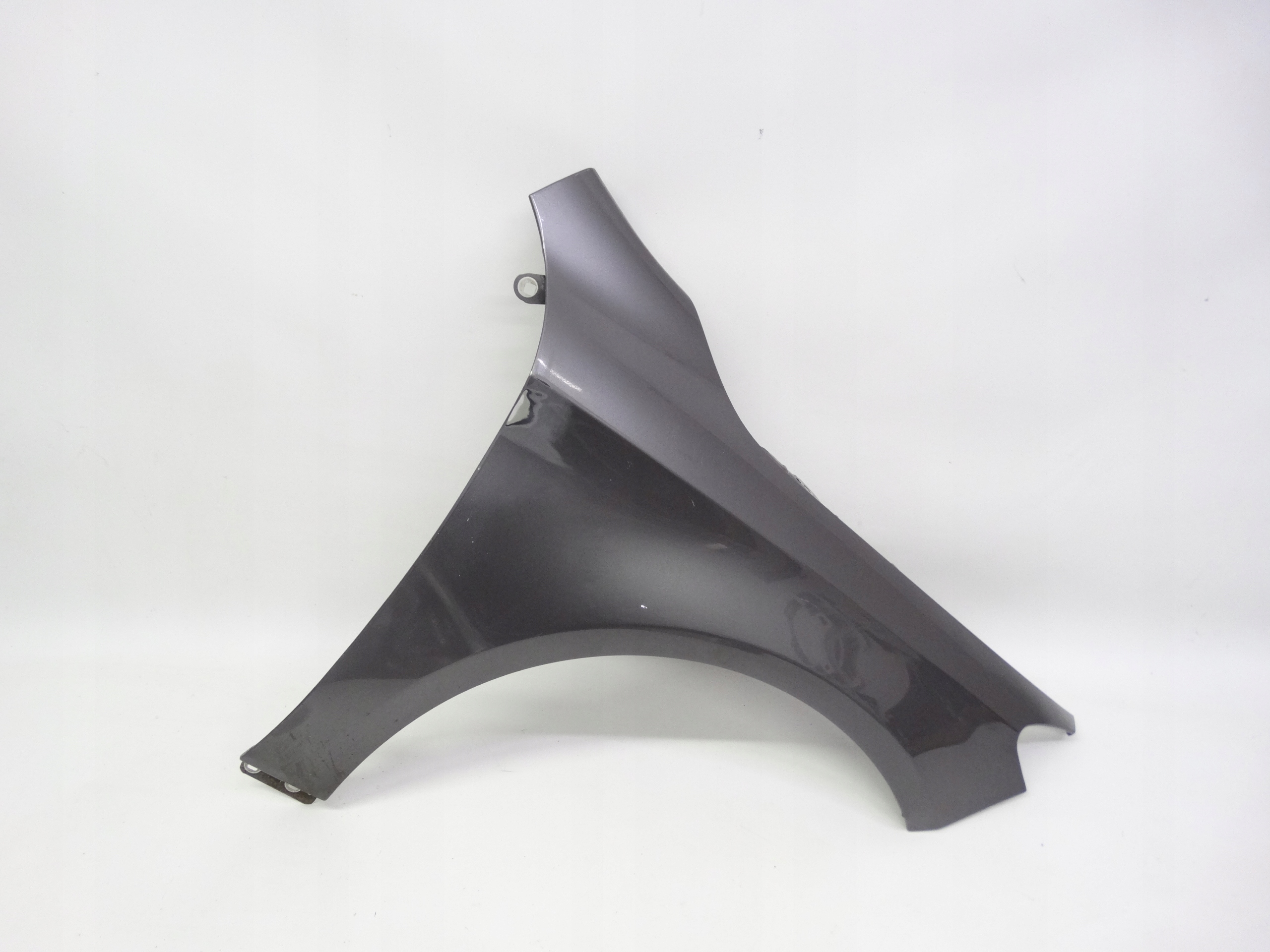 Second image of Mercedes CLA W117 C117 13-19 błotnik prawy przedni oryginalny