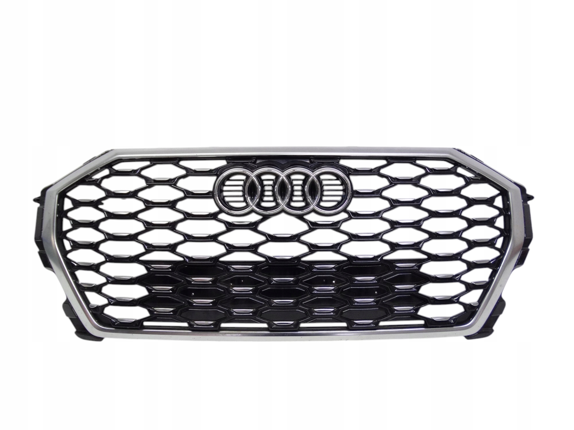Audi Q3 Sportback S-Line 83F F3 19- grill atrapa 83F853651B oryginalny