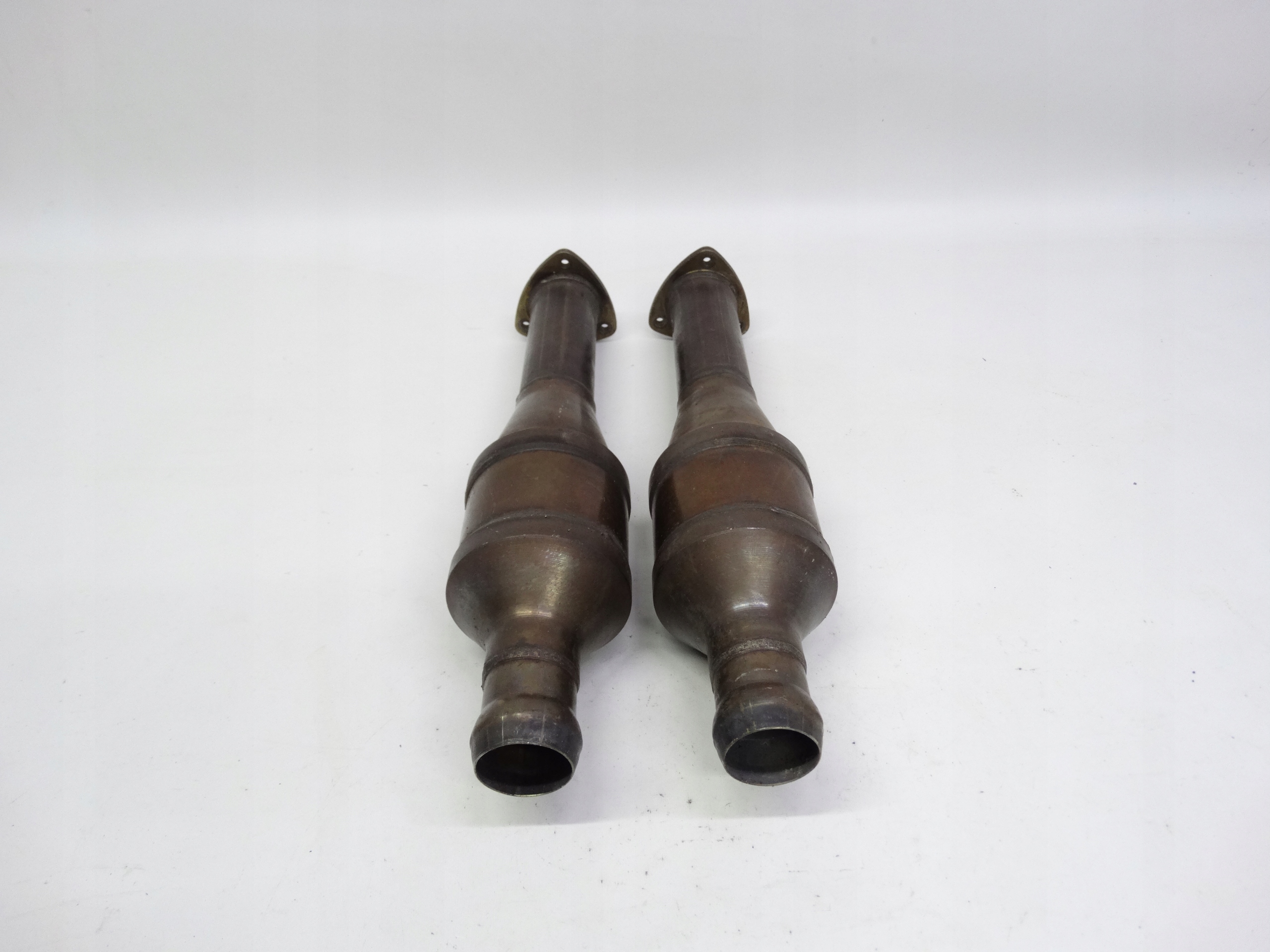 Second image of Aston Martin DB9 DBS 5.9 V12 katalizatory oryginalne L+P 8G43-5E211-AD