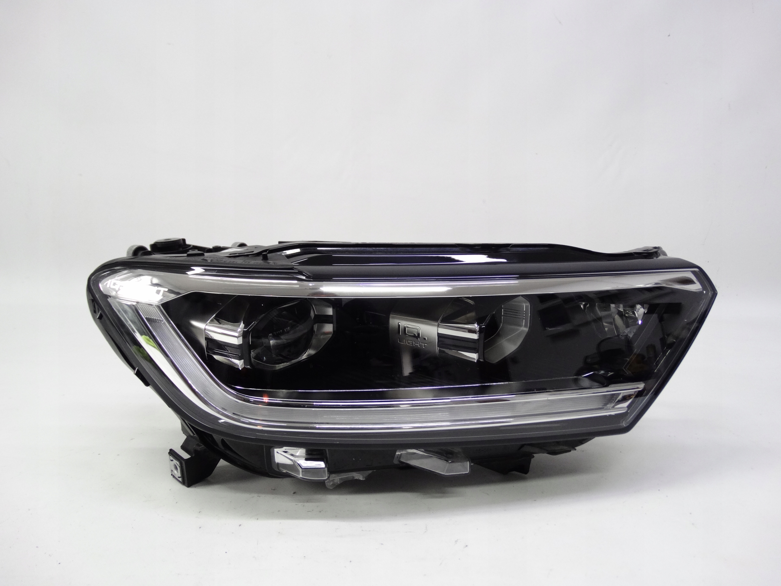 Second image of VW T-Roc Lift 2021+ lampa prawa IQ Light Full LED 2GA941036AD oryginalna