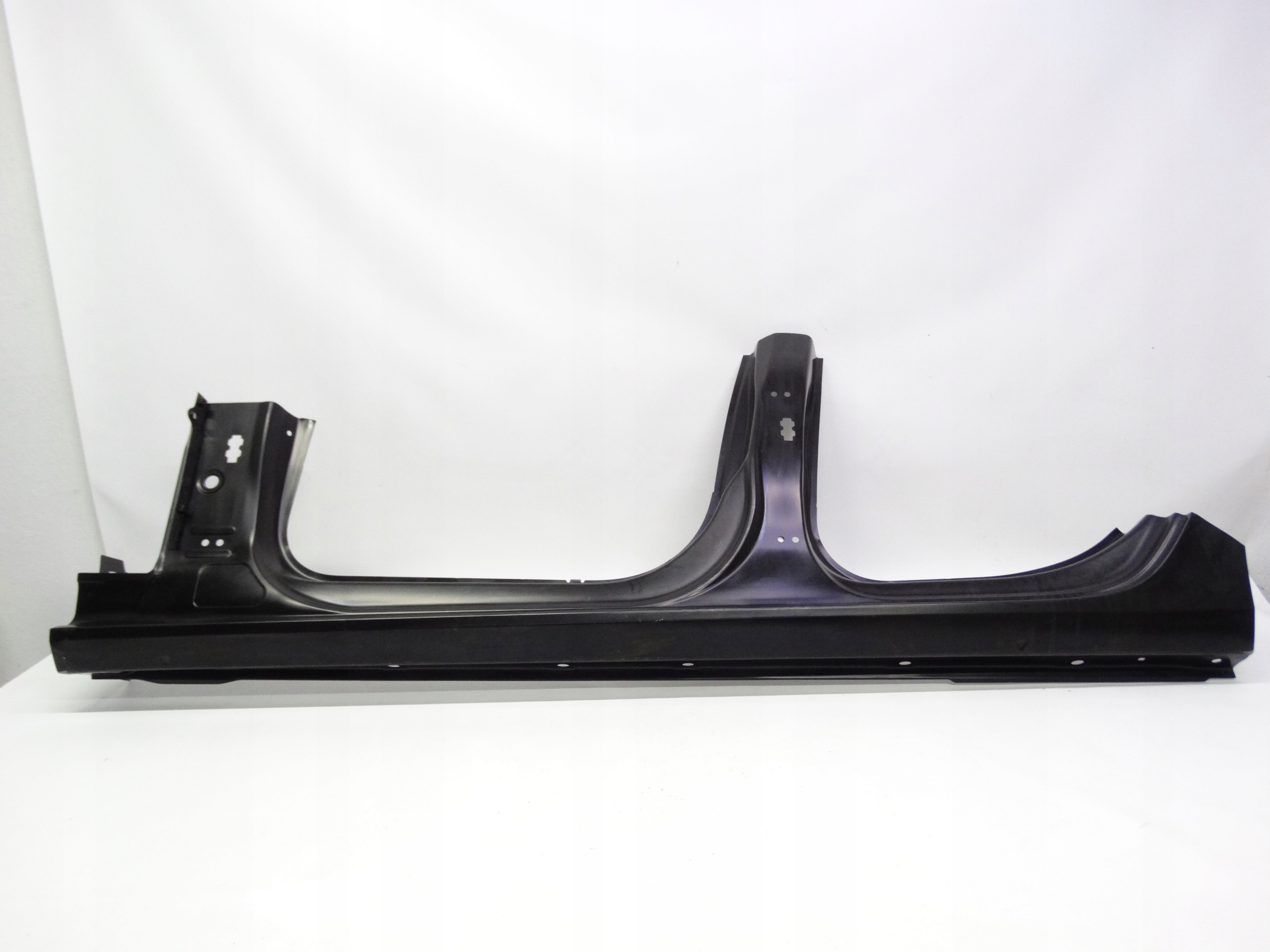 Second image of Audi A4 B8 Sedan 8K5 07-15 próg poszycie lewe słupek 8K5809847 oryginalny