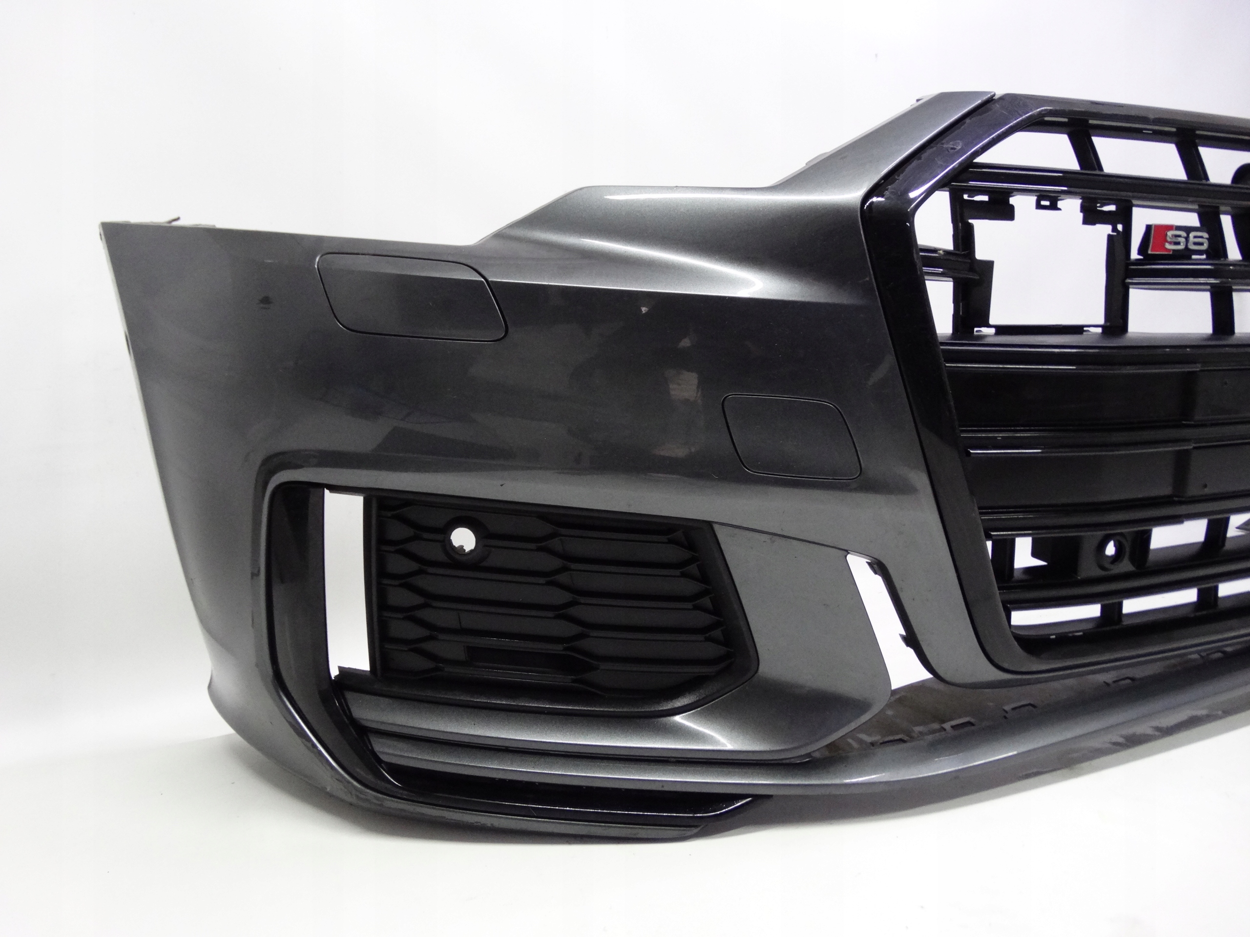 Second image of Audi A6 C8 S-Line 4K 18-23 zderzak przedni 4K0807437C oryginalny