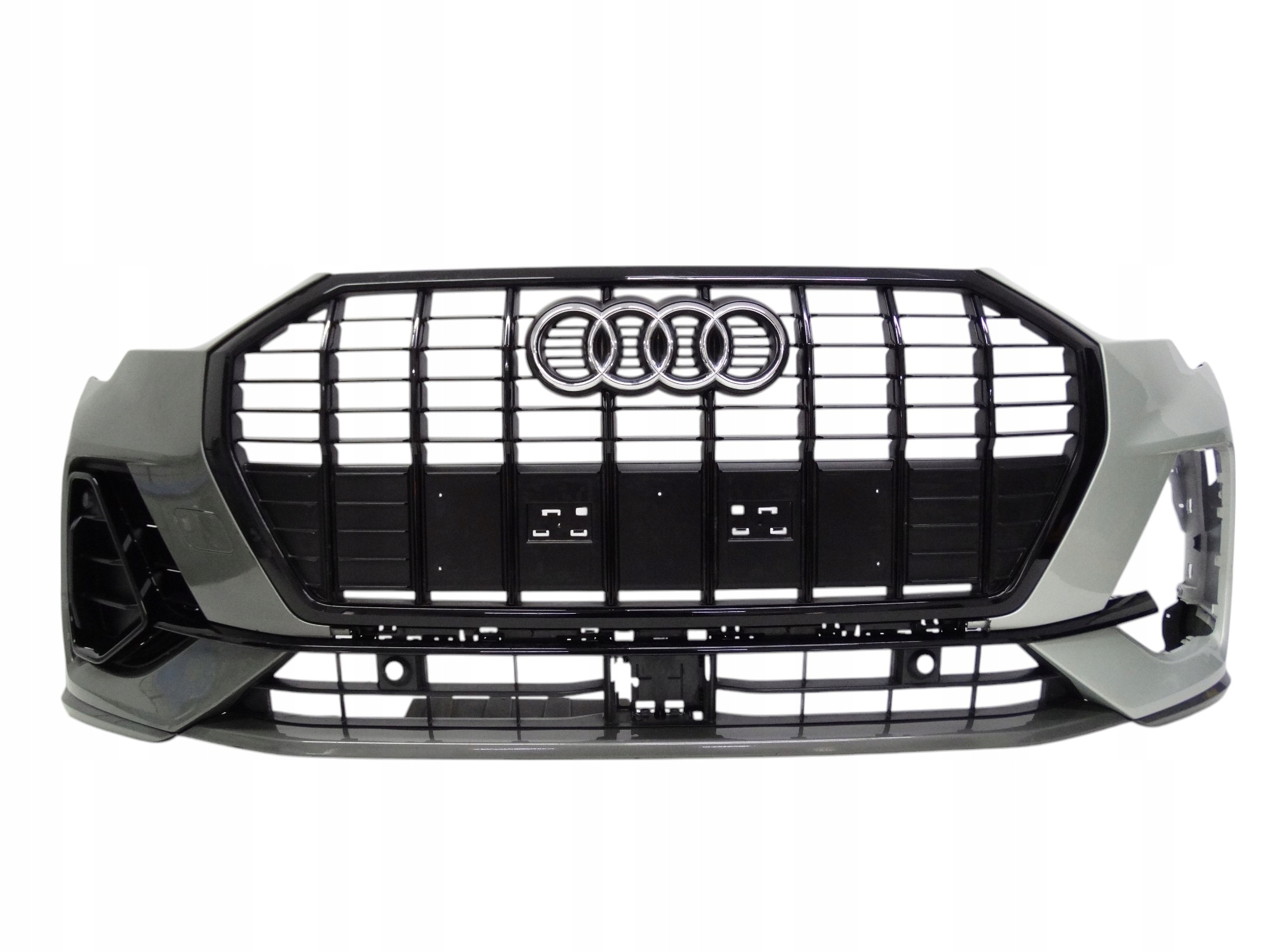 Audi Q3 II S-Line 83A 19- zderzak przedni oryginalny 83A807438E