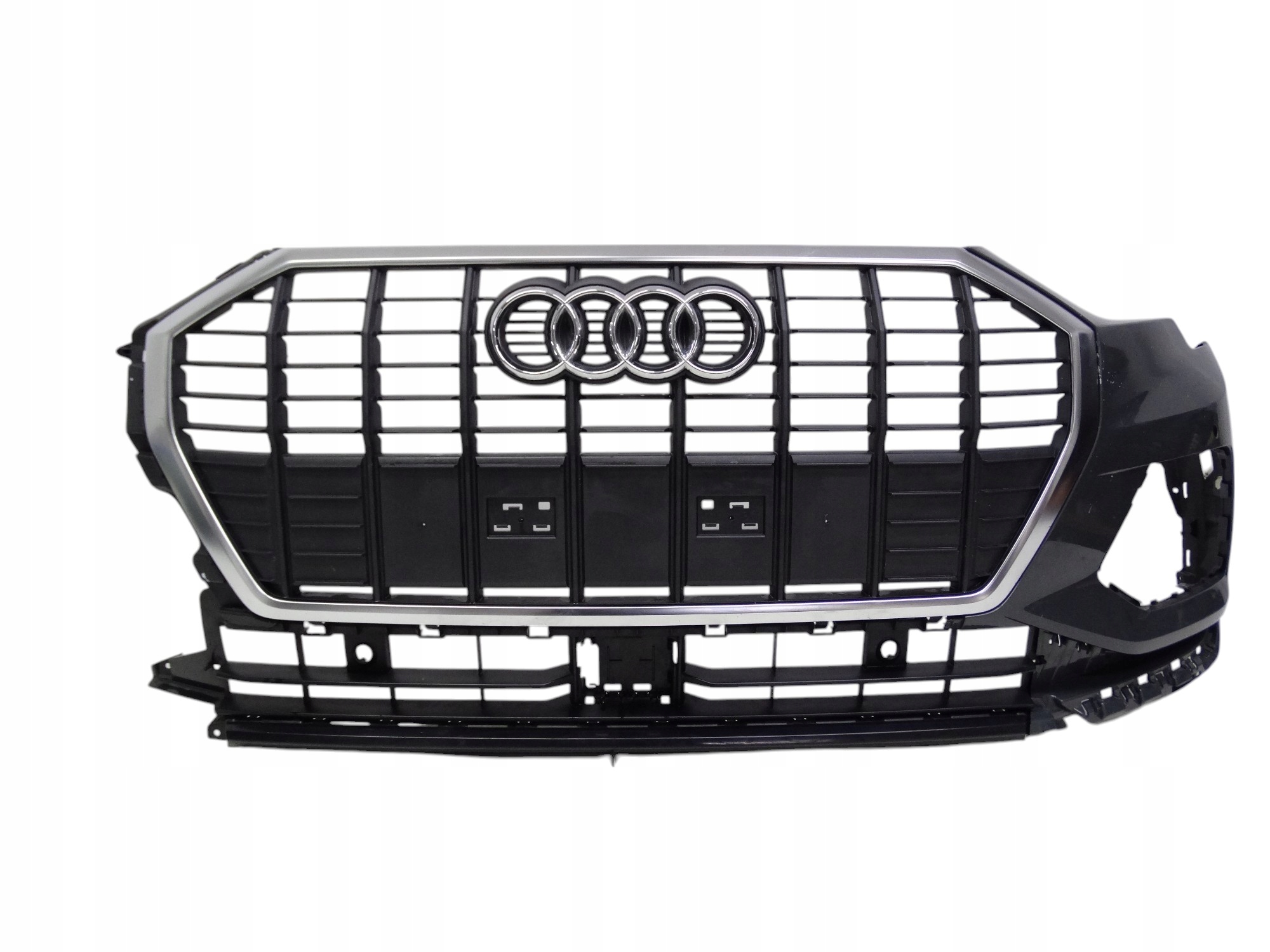 Audi Q3 II 83A 19- zderzak przedni 83A807437A oryginalny