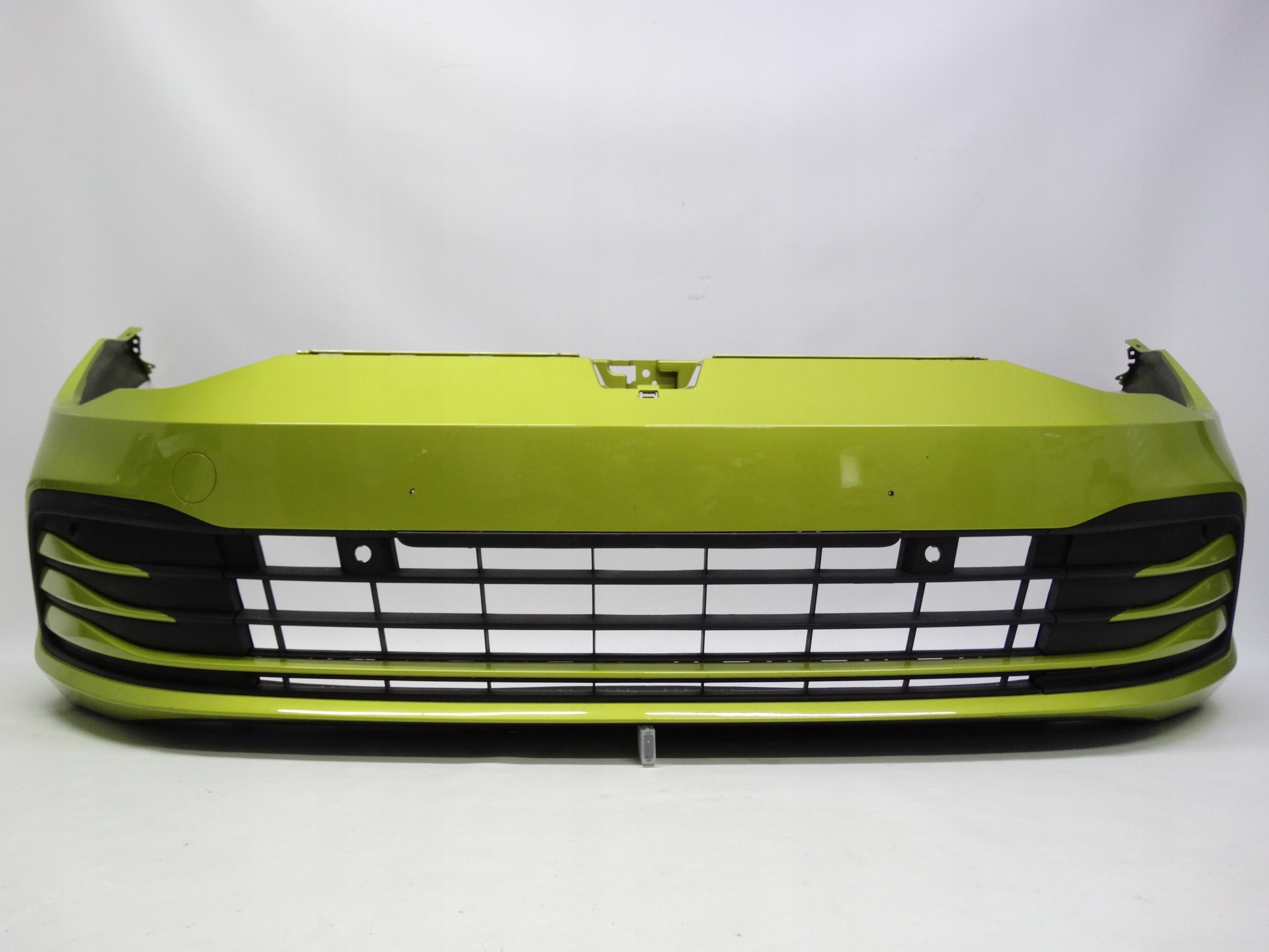 Second image of VW Golf VIII 5H 2020-2024 zderzak przedni oryginalny 5H0807221H