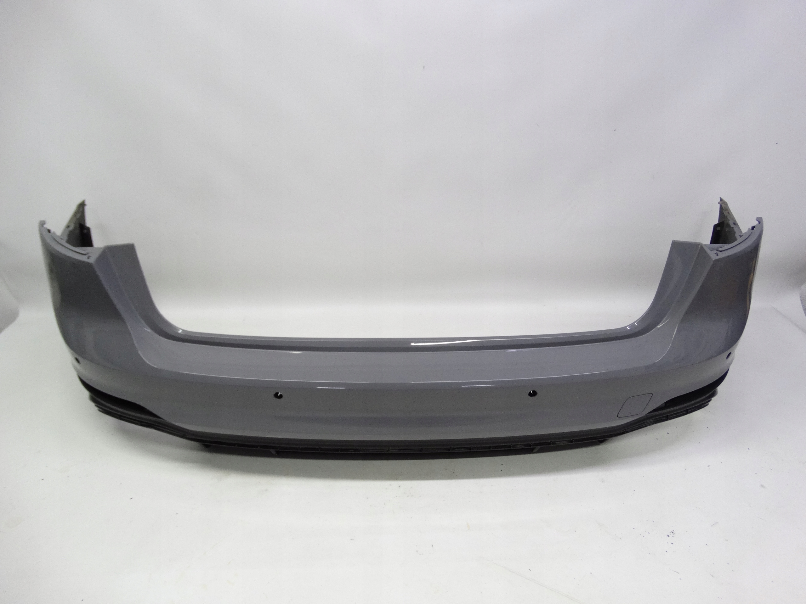 Second image of Audi RS4 B9 Lift 8W 19-24 Avant Kombi zderzak tylny Carbon 8W9807511AJ