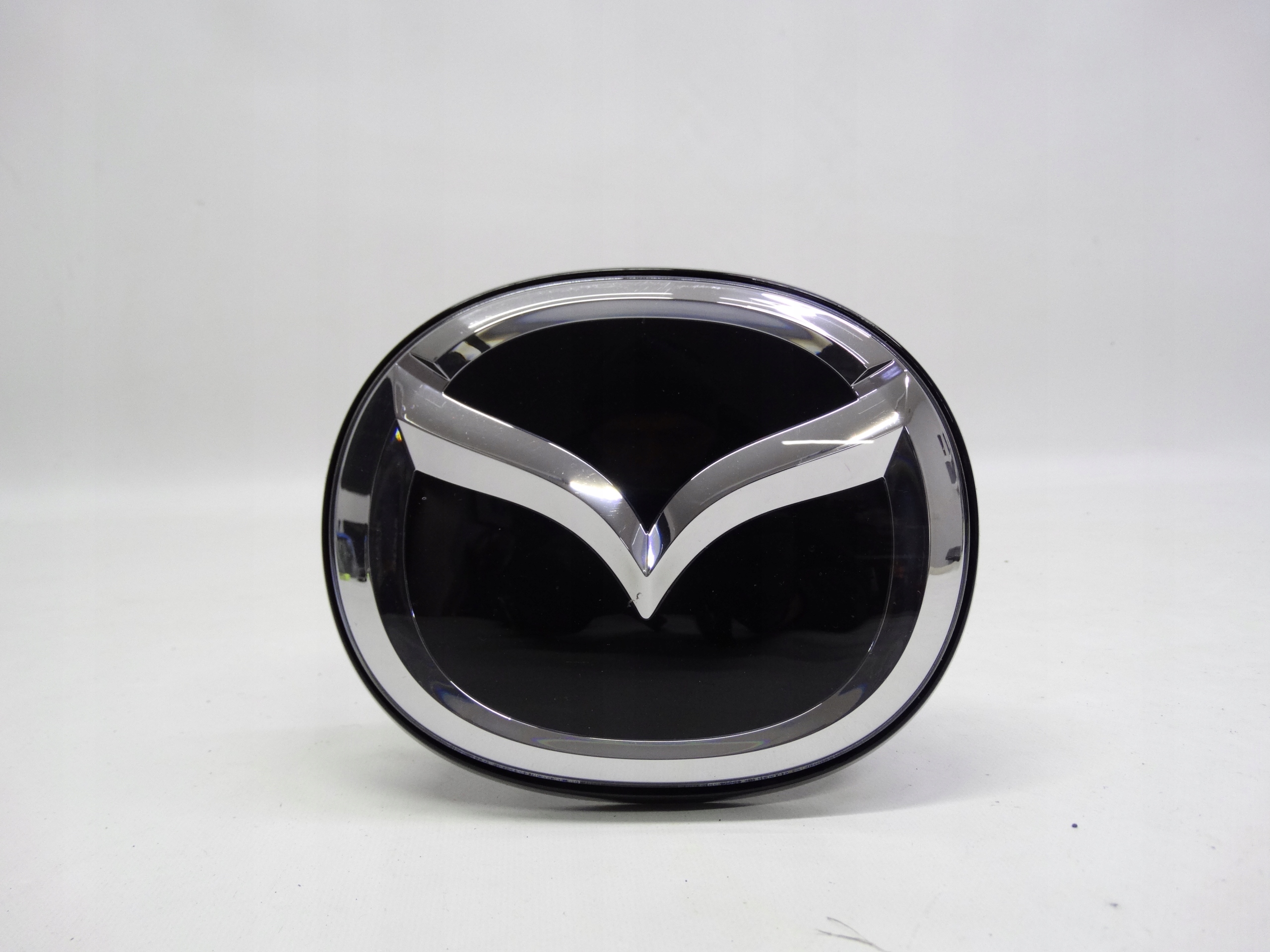 Second image of Mazda CX-70 CX-90 2023+ znaczek emblemat pod radar KR9R-50721 oryginalna
