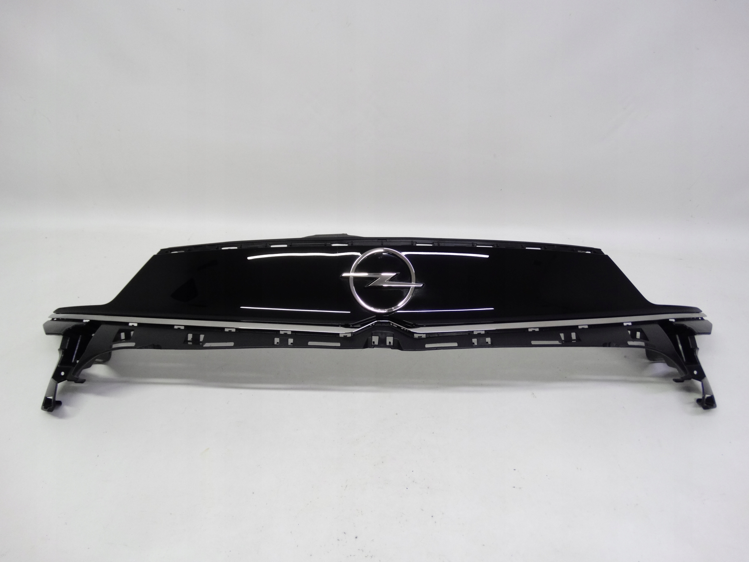 Second image of Opel Crossland Lift 20-24 grill atrapa chłodnicy 39172213 oryginalna
