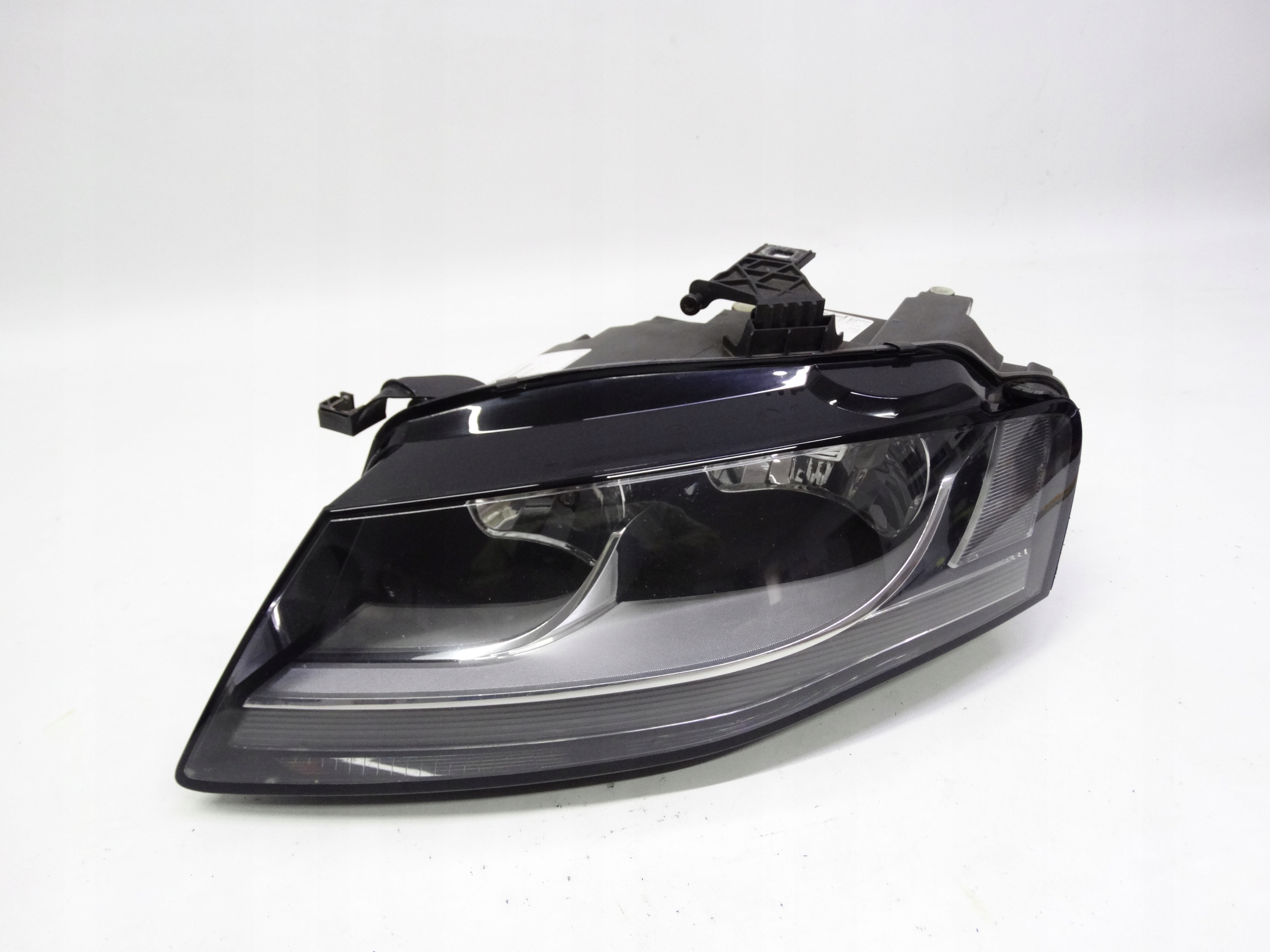 Second image of Audi A4 B8 8K 07-11 lampa lewa zwykła 8K0941029AF oryginalna