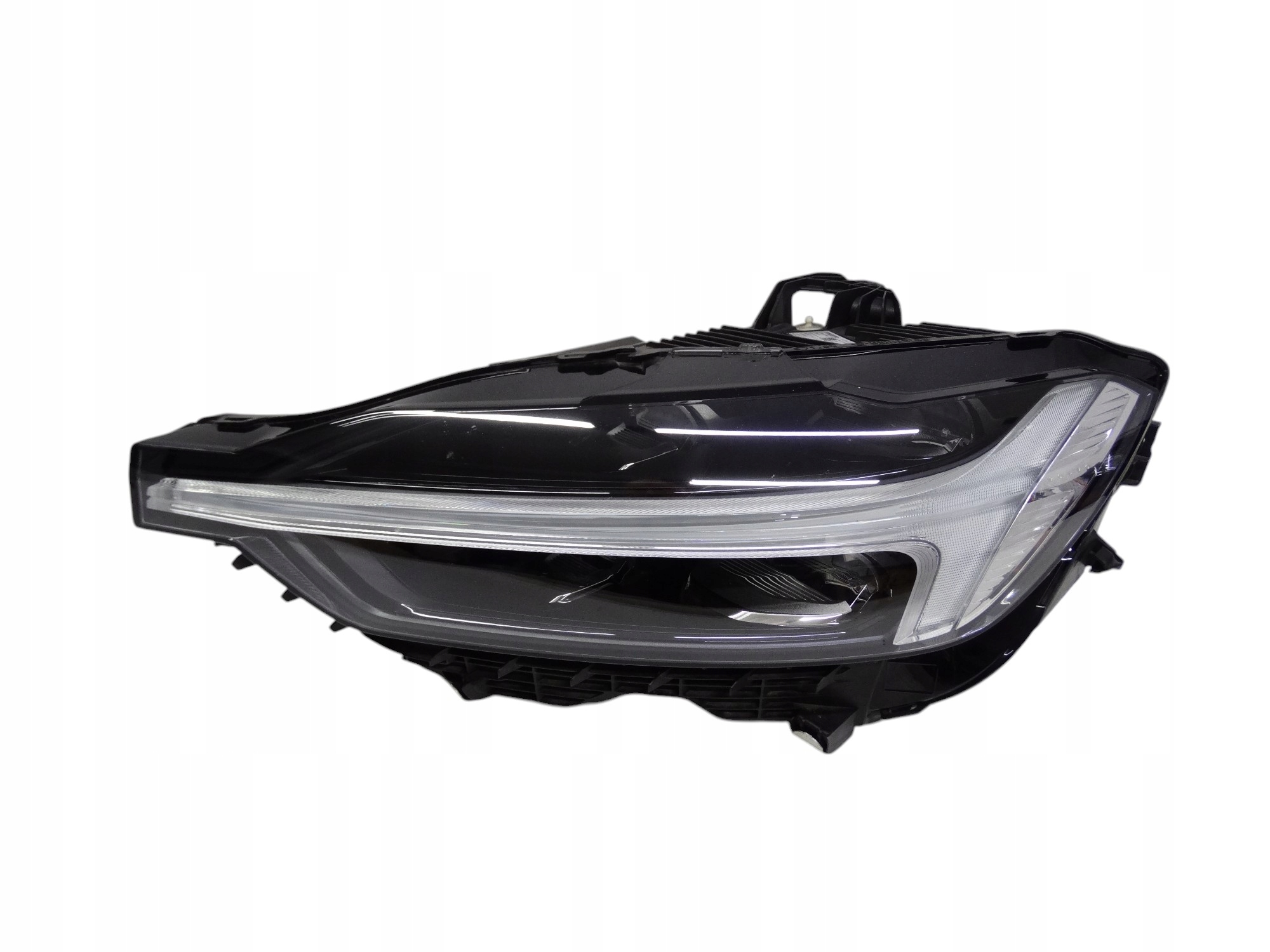 Volvo XC60 II Lift 21- lampa lewa Active Full LED 32404705 oryginalna