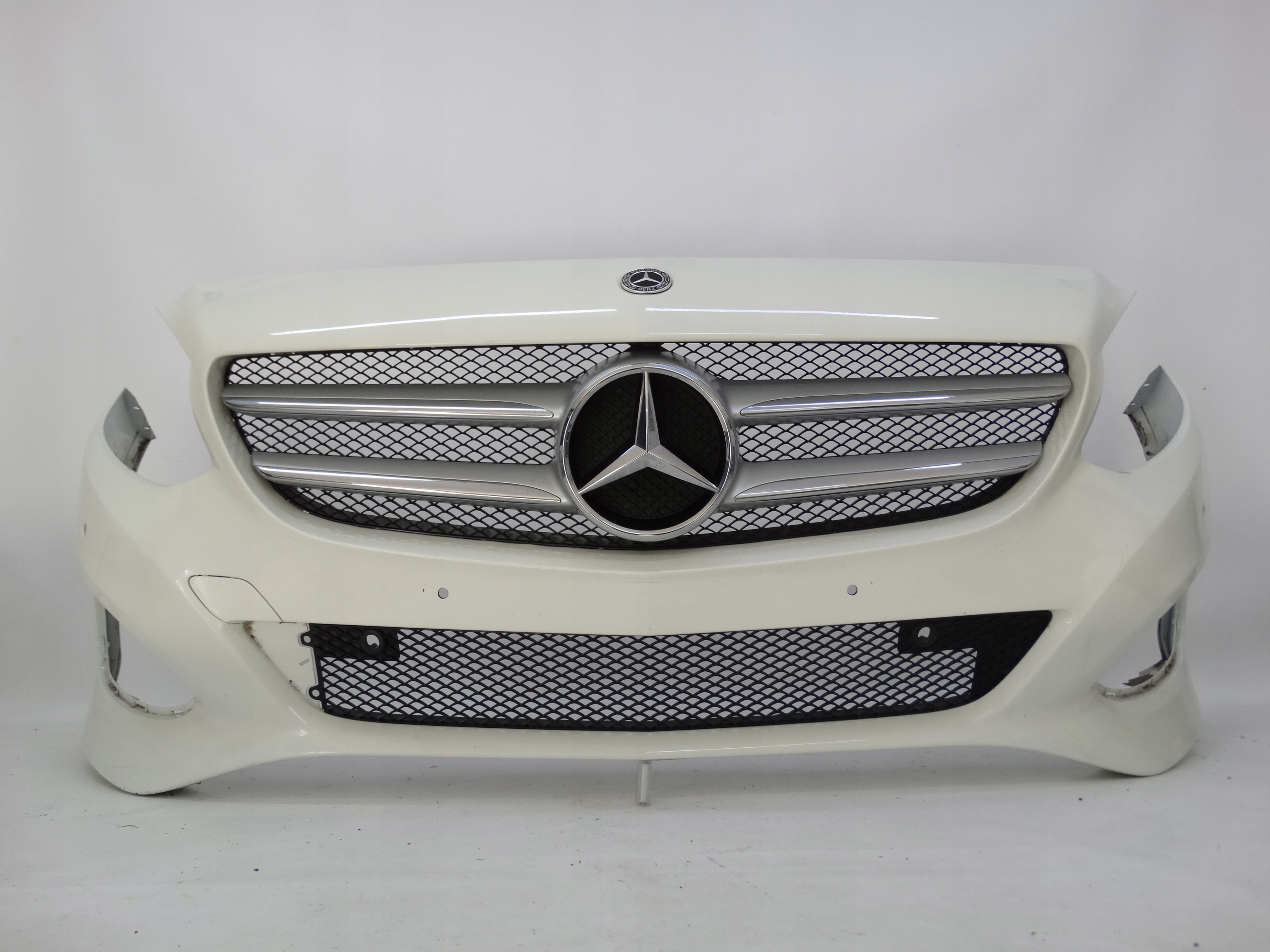 Second image of Mercedes B-Klasa W246 Lift 14-18 zderzak przedni A2468854325 oryginalny