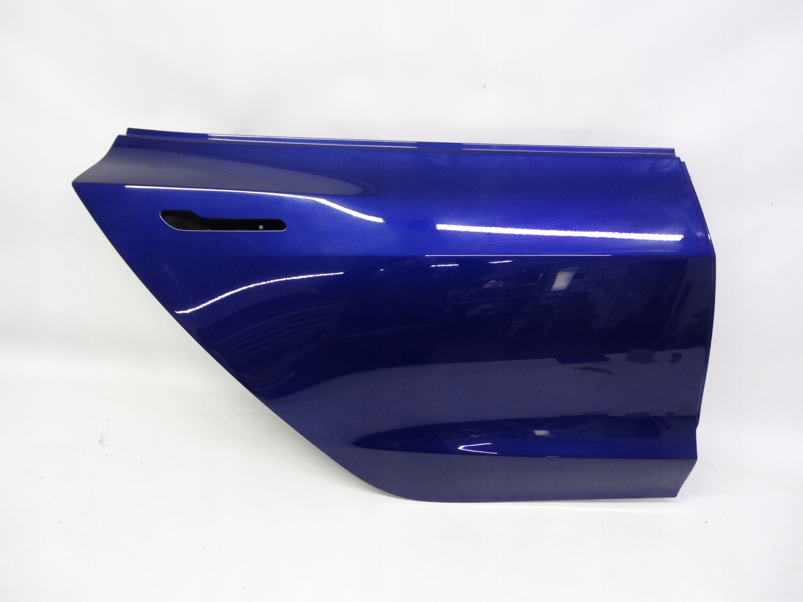 Second image of Tesla Model 3 17- drzwi prawe tylne oryginalne