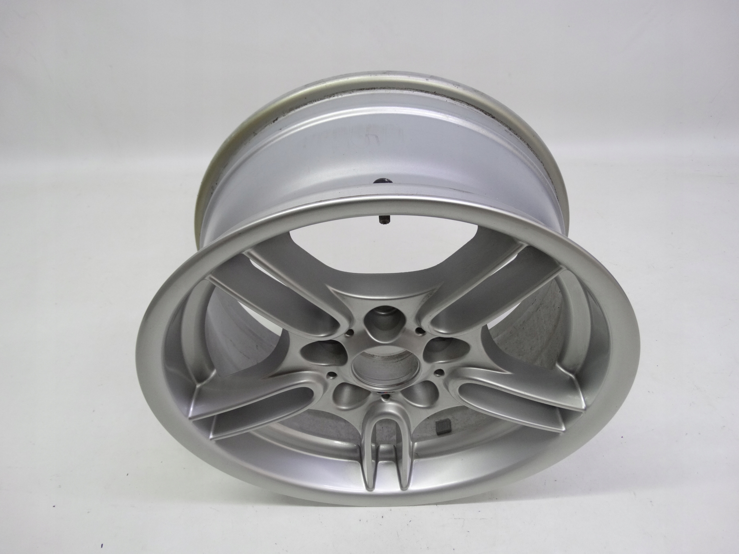 Second image of BMW 5 E39 M-Pakiet felga przednia 17 cali 2228995 oryginalna