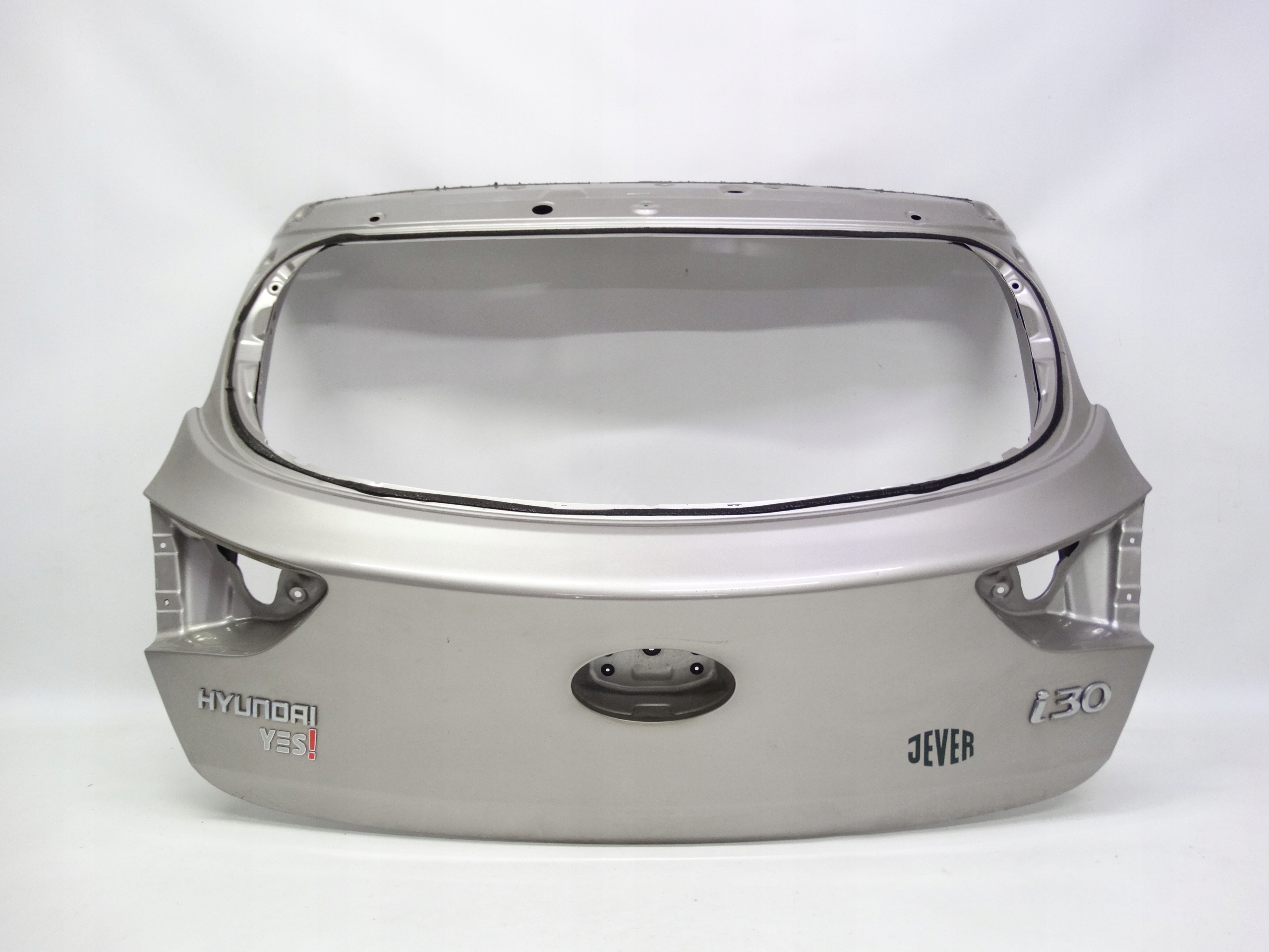 Second image of Hyundai i30 II 2011-2017 klapa bagażnika oryginalna