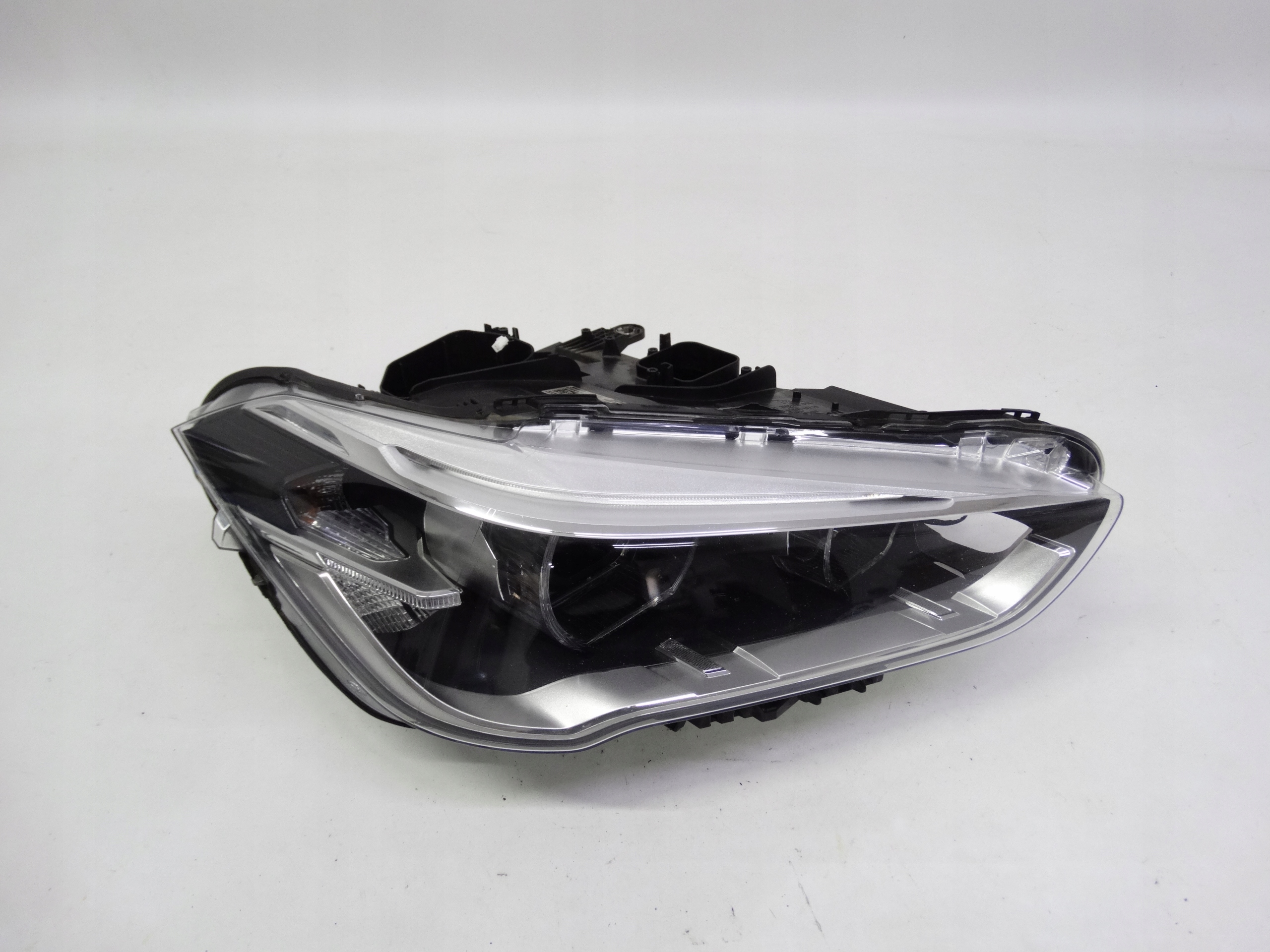 Second image of BMW X1 II F48 15-19 lampa prawa Full LED 7495004 oryginalna