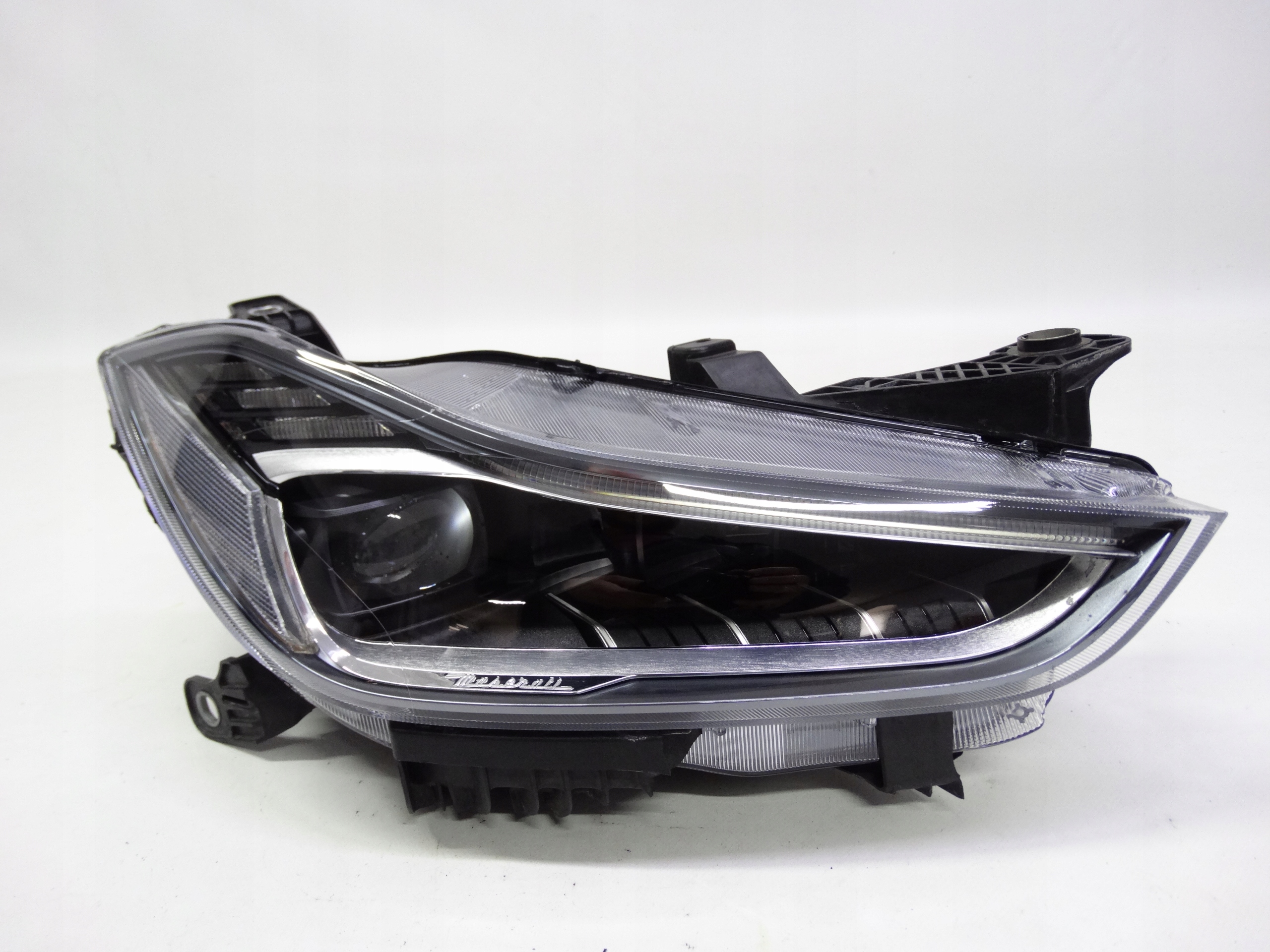 Second image of Maserati Ghibli Lift M157 17-24 lampa prawa Full LED 00670100984 oryginalna