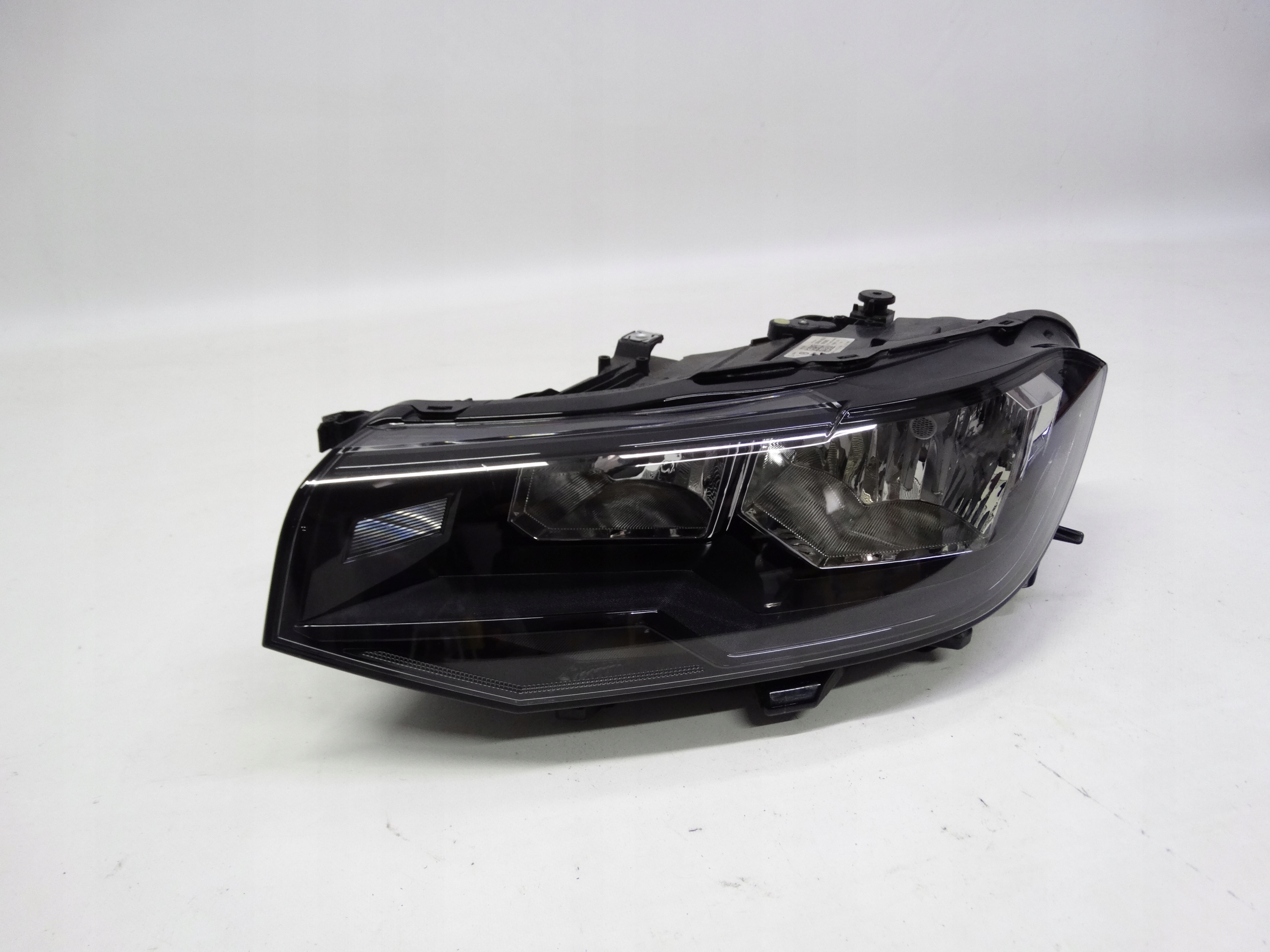 Second image of VW T-Cross 2GM 18-23 lampa lewa zwykła 2GM941005A oryginalna