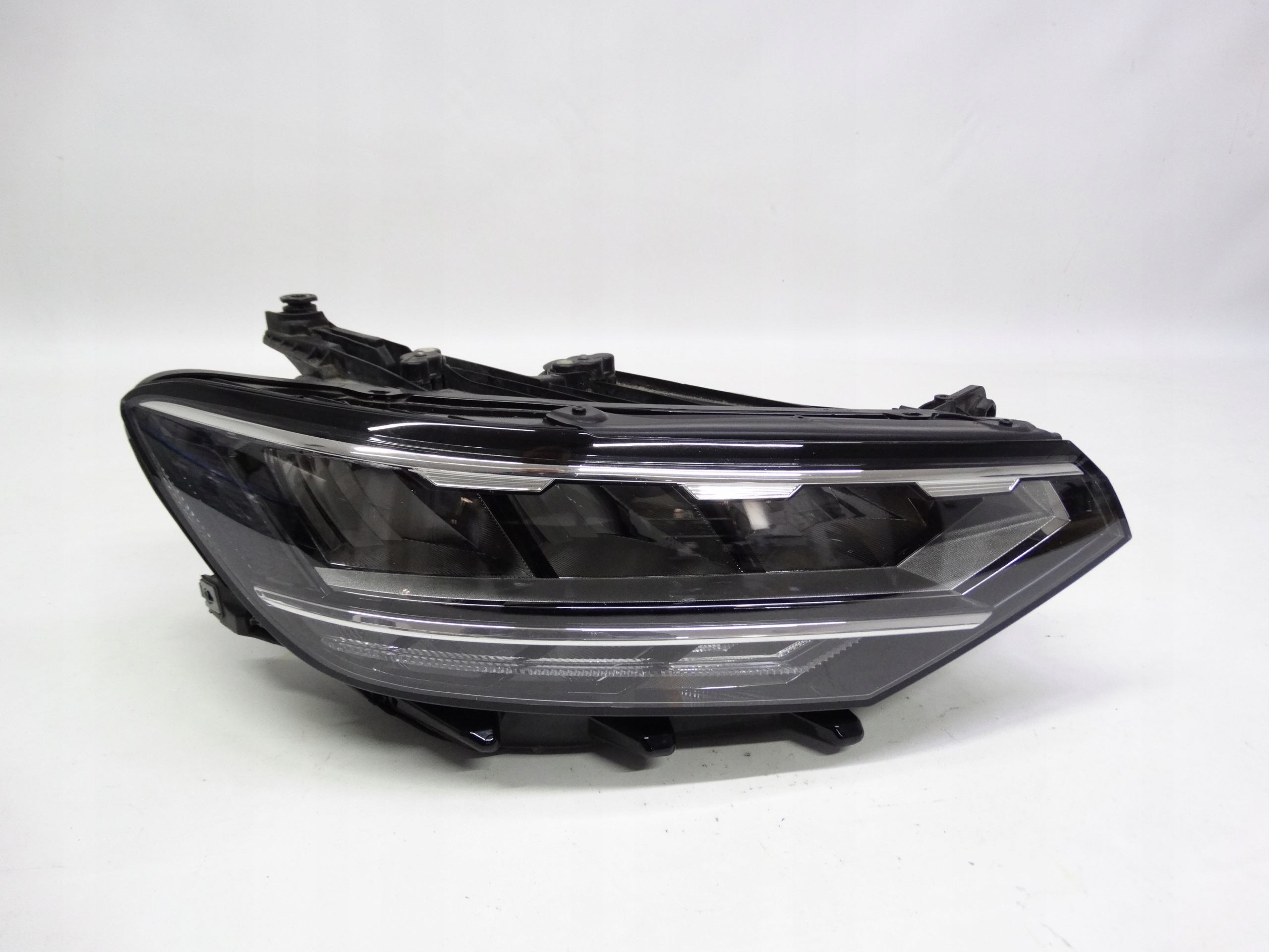 Second image of VW Passat B8 Lift 19-23 lampa prawa Full LED 3G1941036Q oryginalna