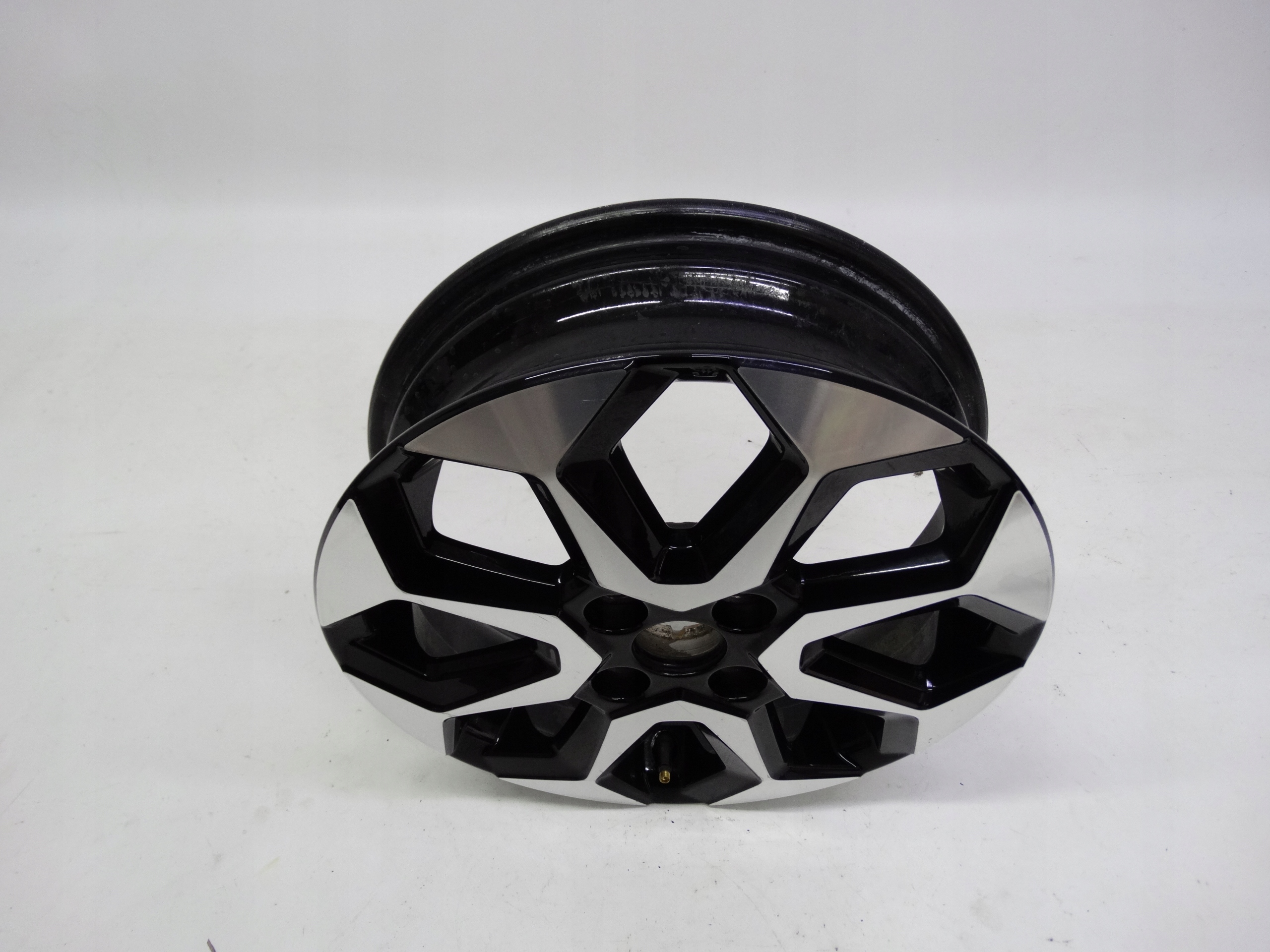 Second image of Toyota Aygo felga 15 cali 42611-0H050 oryginalna