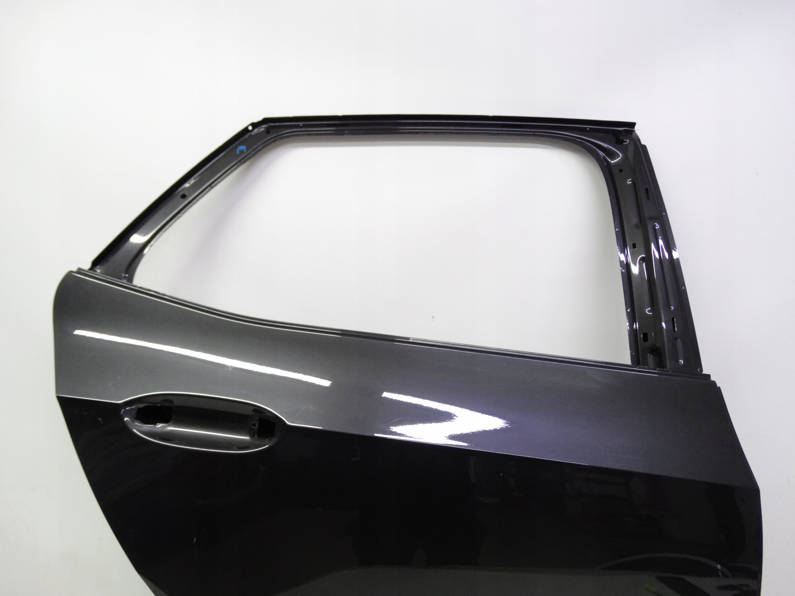 Second image of VW ID.3 10A 2019+ drzwi prawe tylne oryginalne 10A833312B