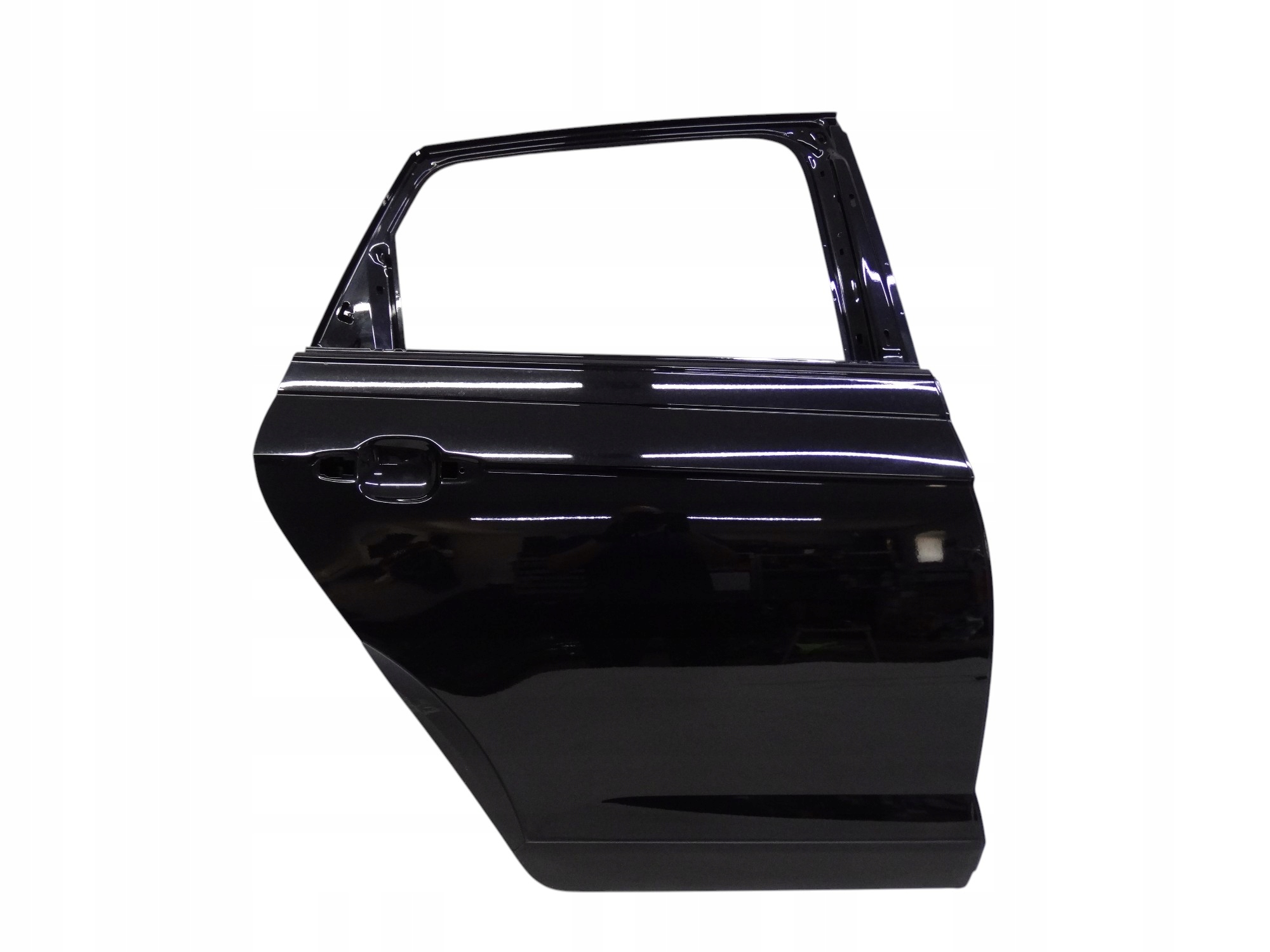 VW Taigo 21- drzwi prawe tylne oryginalne 2G4833312E