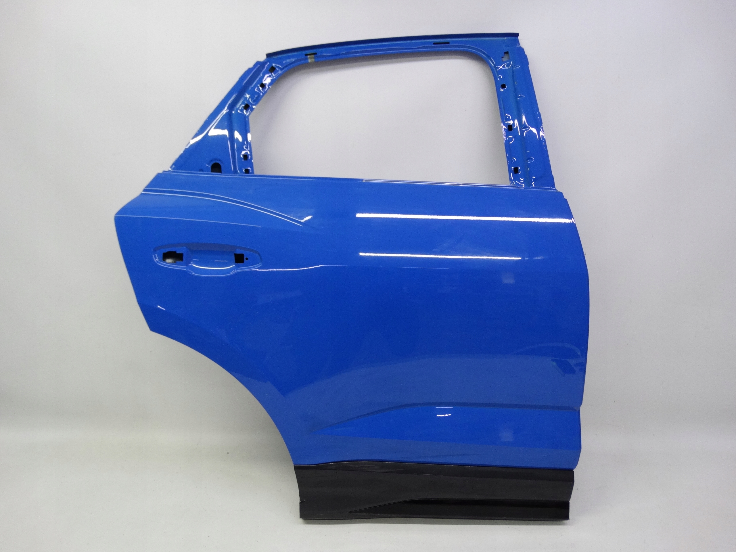 Second image of Audi Q3 Sportback 83F 2019+ drzwi prawe tylne oryginalne