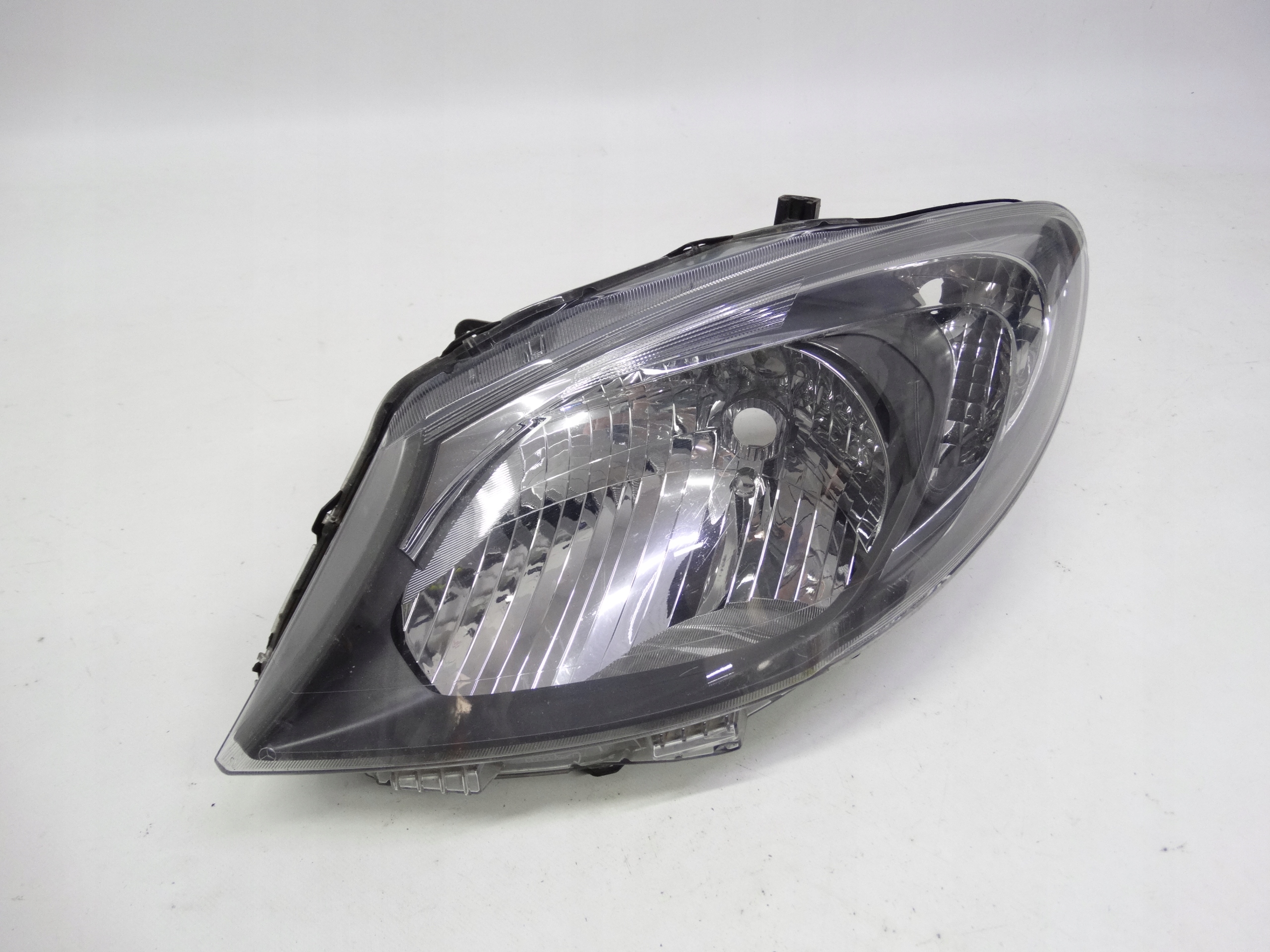 Second image of Mercedes Citan W415 12-21 lampa lewa zwykła A4158201059 oryginalna