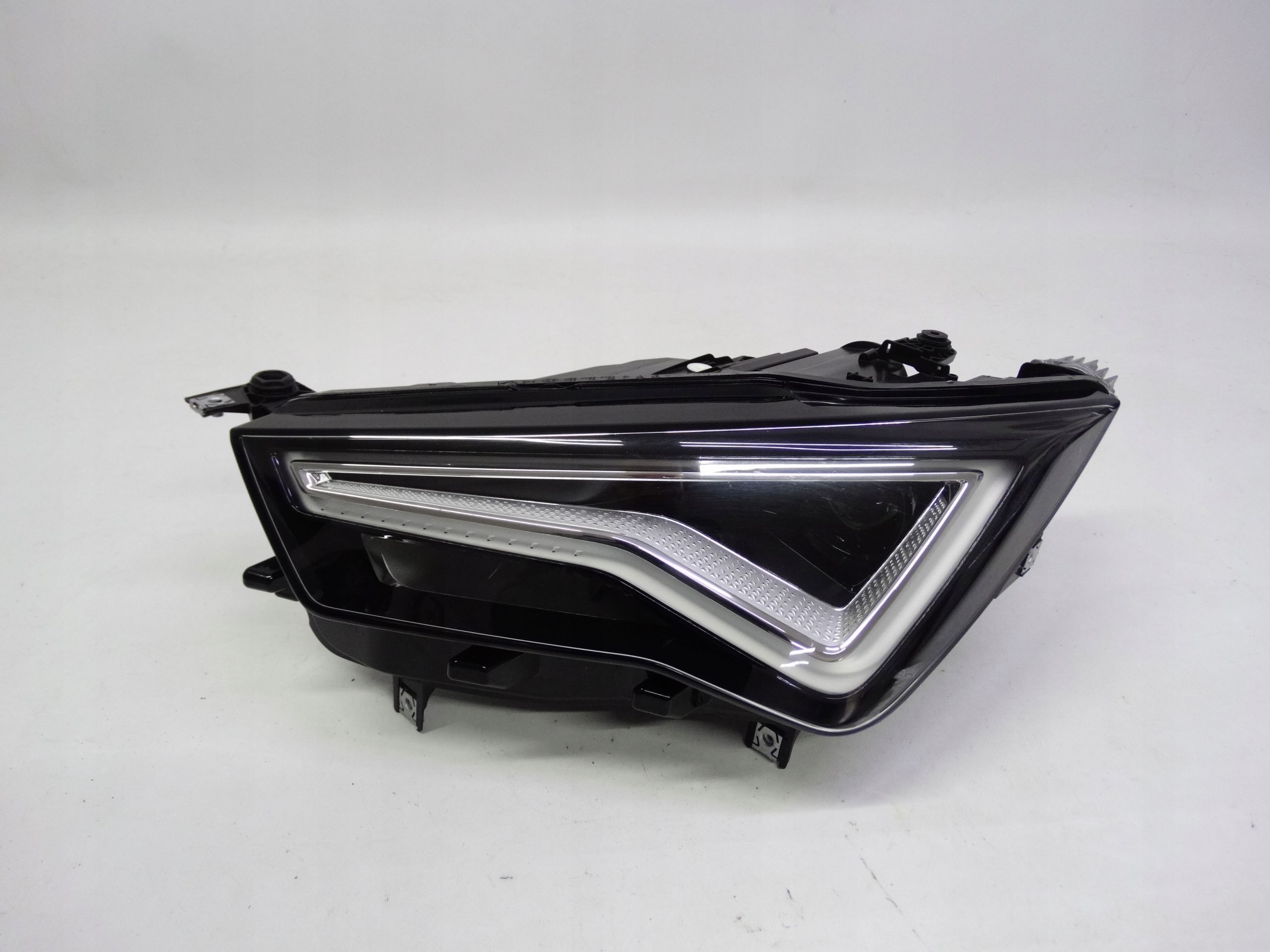 Second image of Seat Ateca Lift 2020+ lampa lewa Full LED 576941031B oryginalna