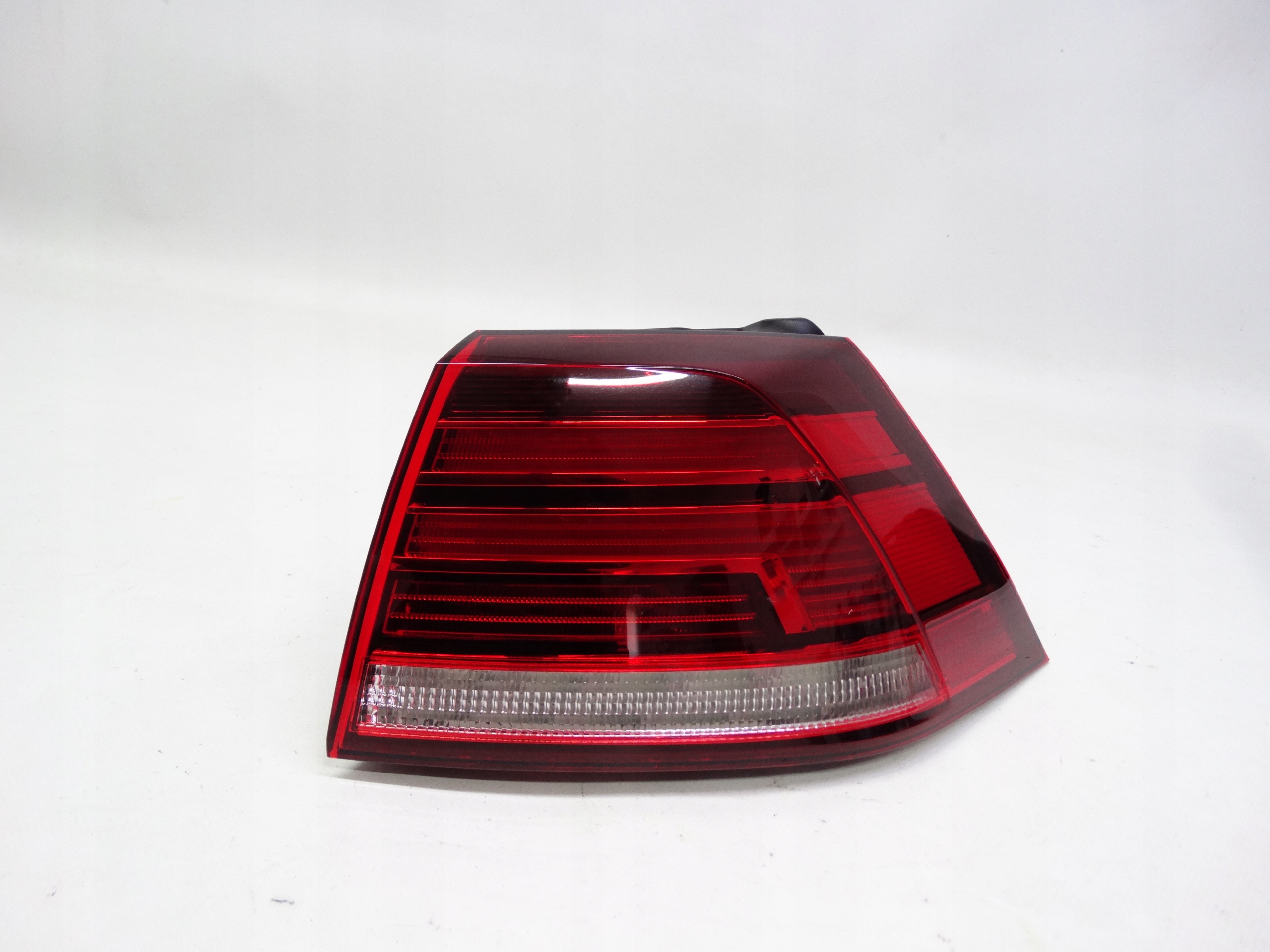 Second image of VW Golf VII Lift HB 16-20 lampa tylna prawa LED 5G0945096Q oryginalna