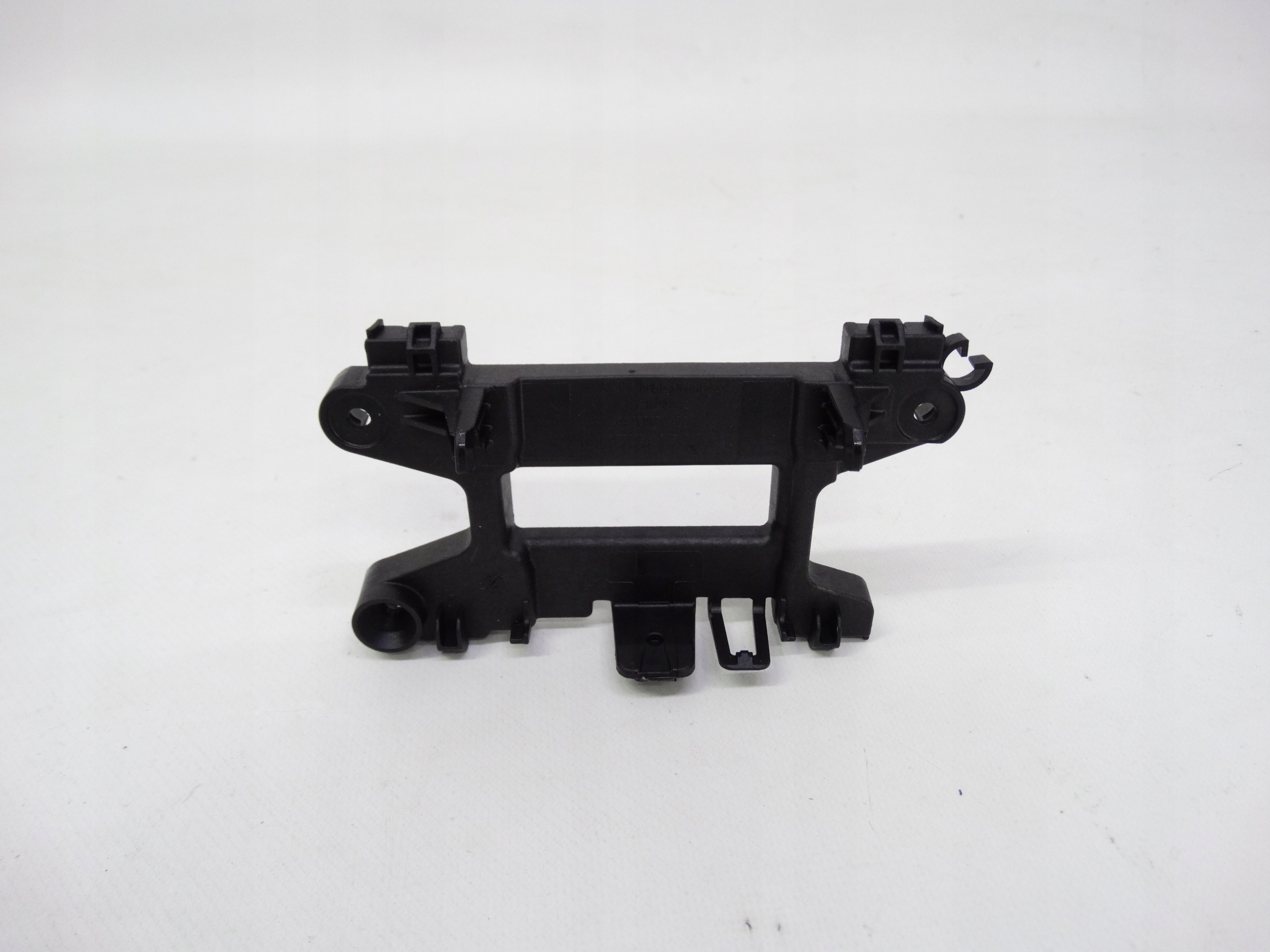 Second image of BMW G20 G21 G05 G06 G07 F40 mocowanie radaru 6883738 NOWE oryginalne