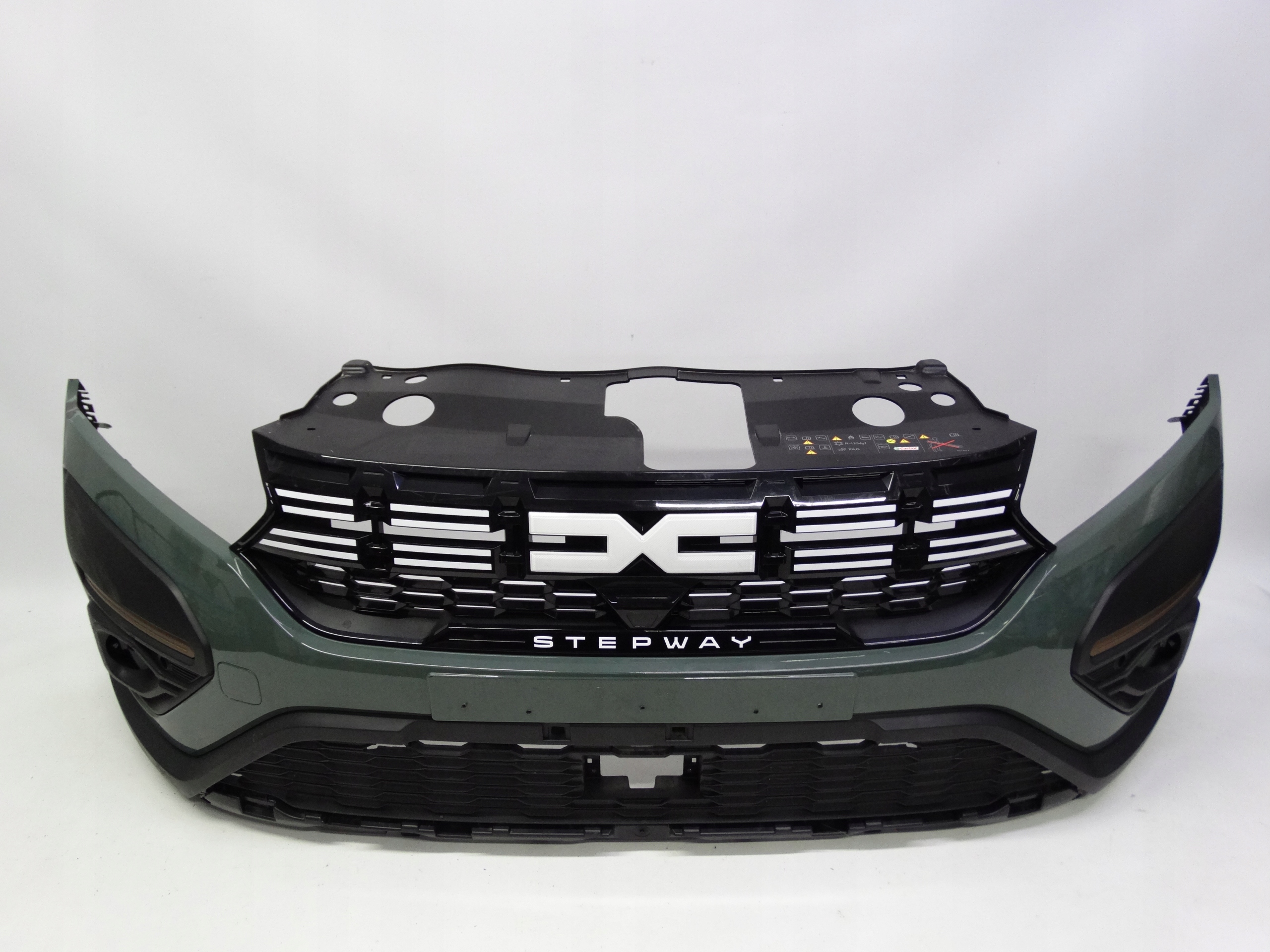 Second image of Dacia Sandero III Stepway Lift 23- zderzak przedni oryginalny 620225509R