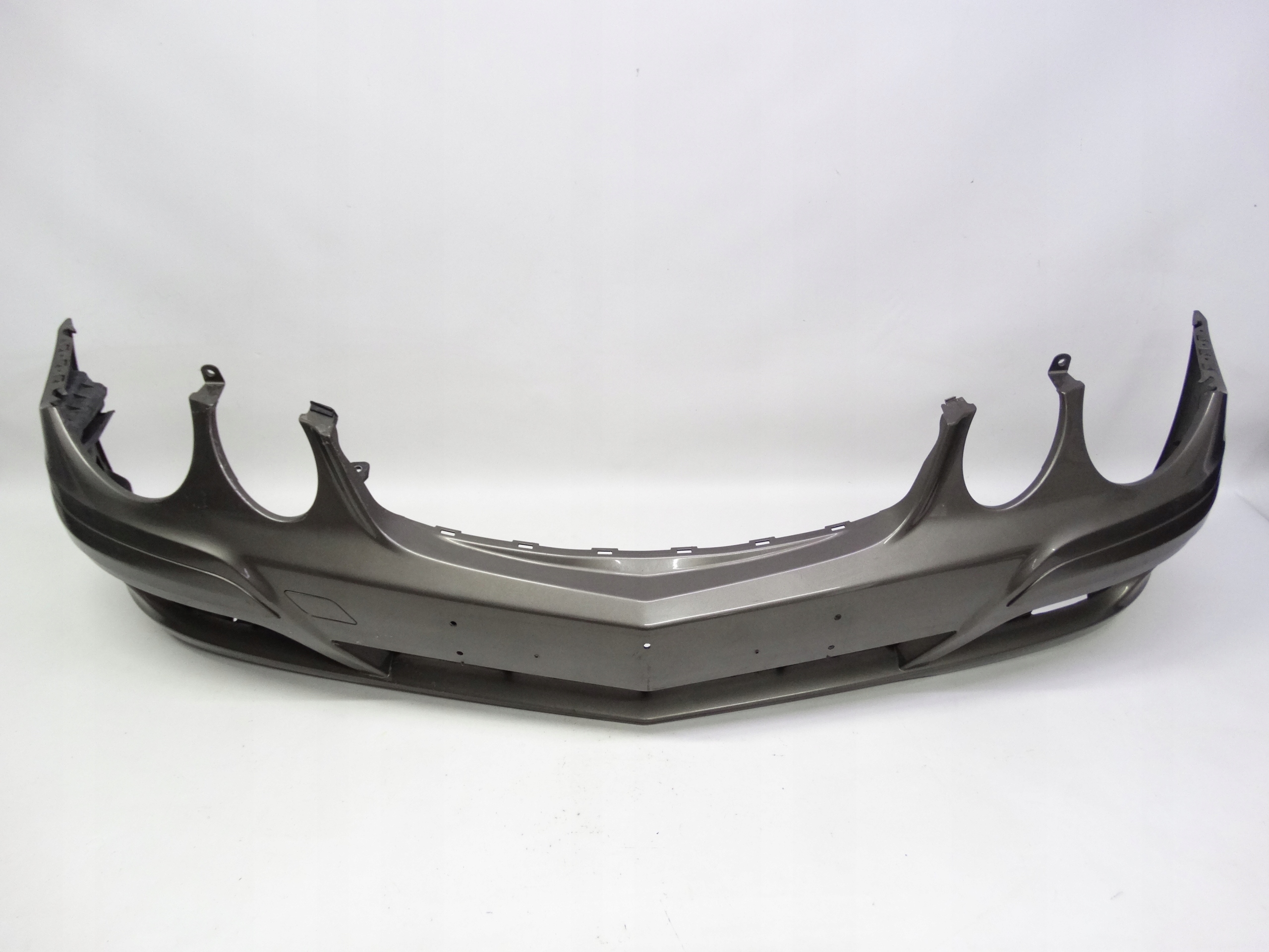 Second image of Mercedes E-Klasa W211 Lift 06-09 zderzak przedni bez dziur A2118800840