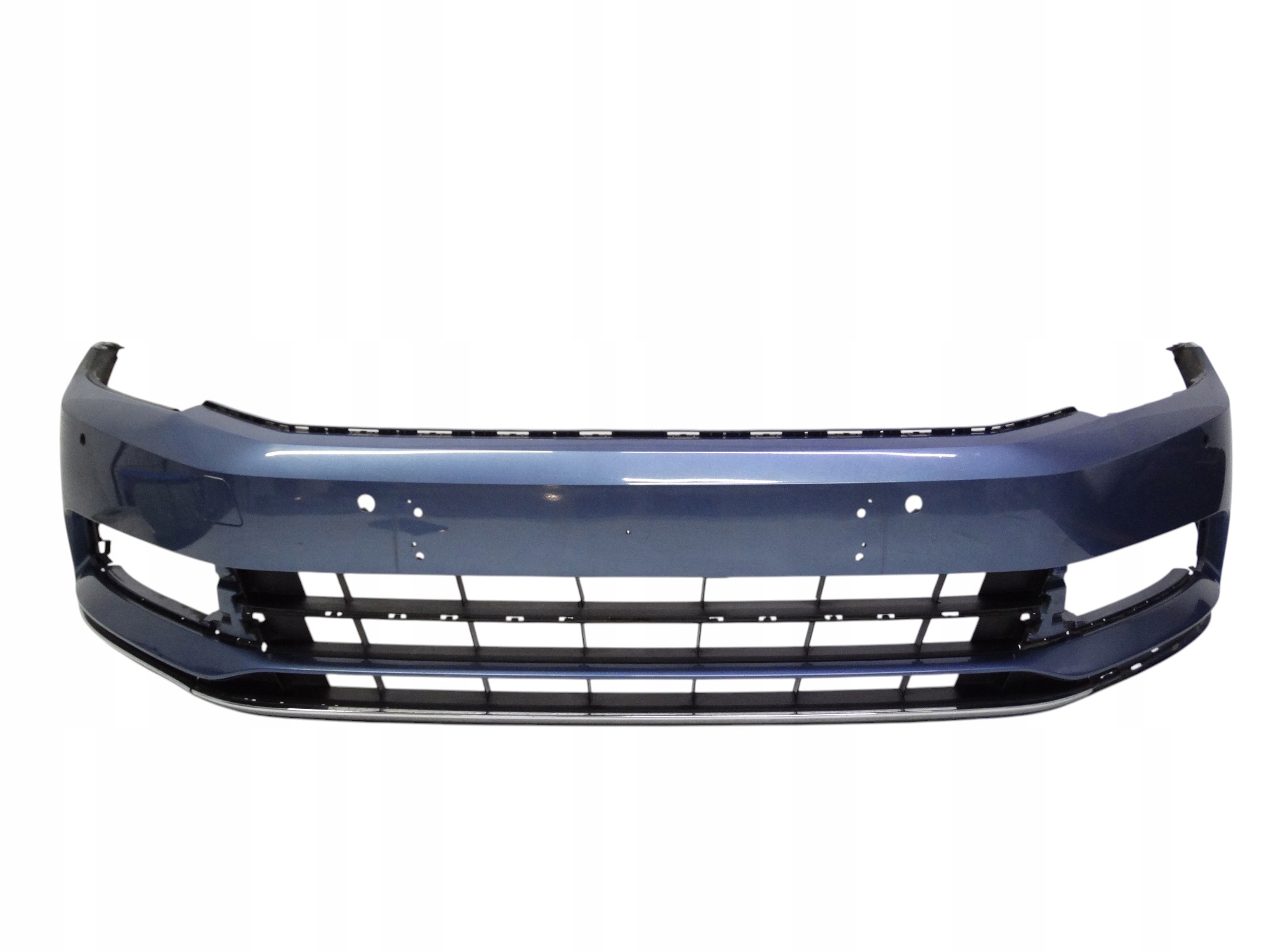 VW Passat B8 Highline 14-19 zderzak przedni oryginalny 3G0807221A