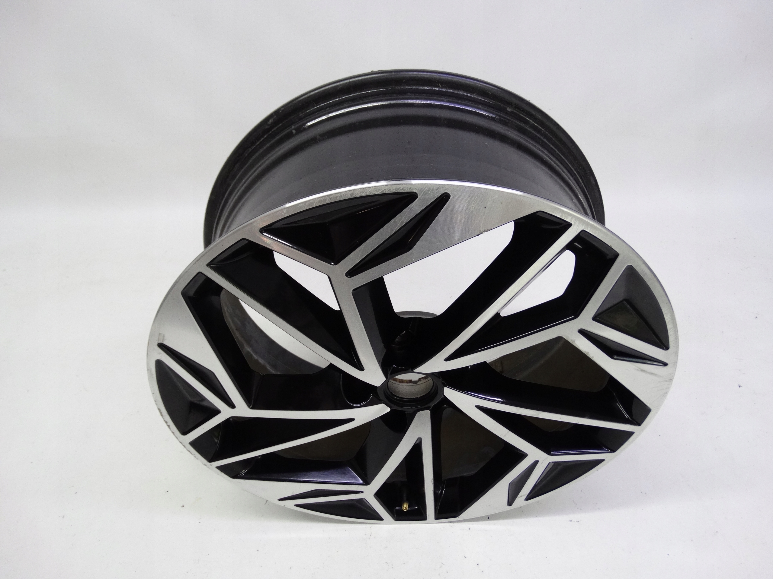 Second image of Hyundai Ioniq 6 felga 20 cali 52910-KL310 oryginalna