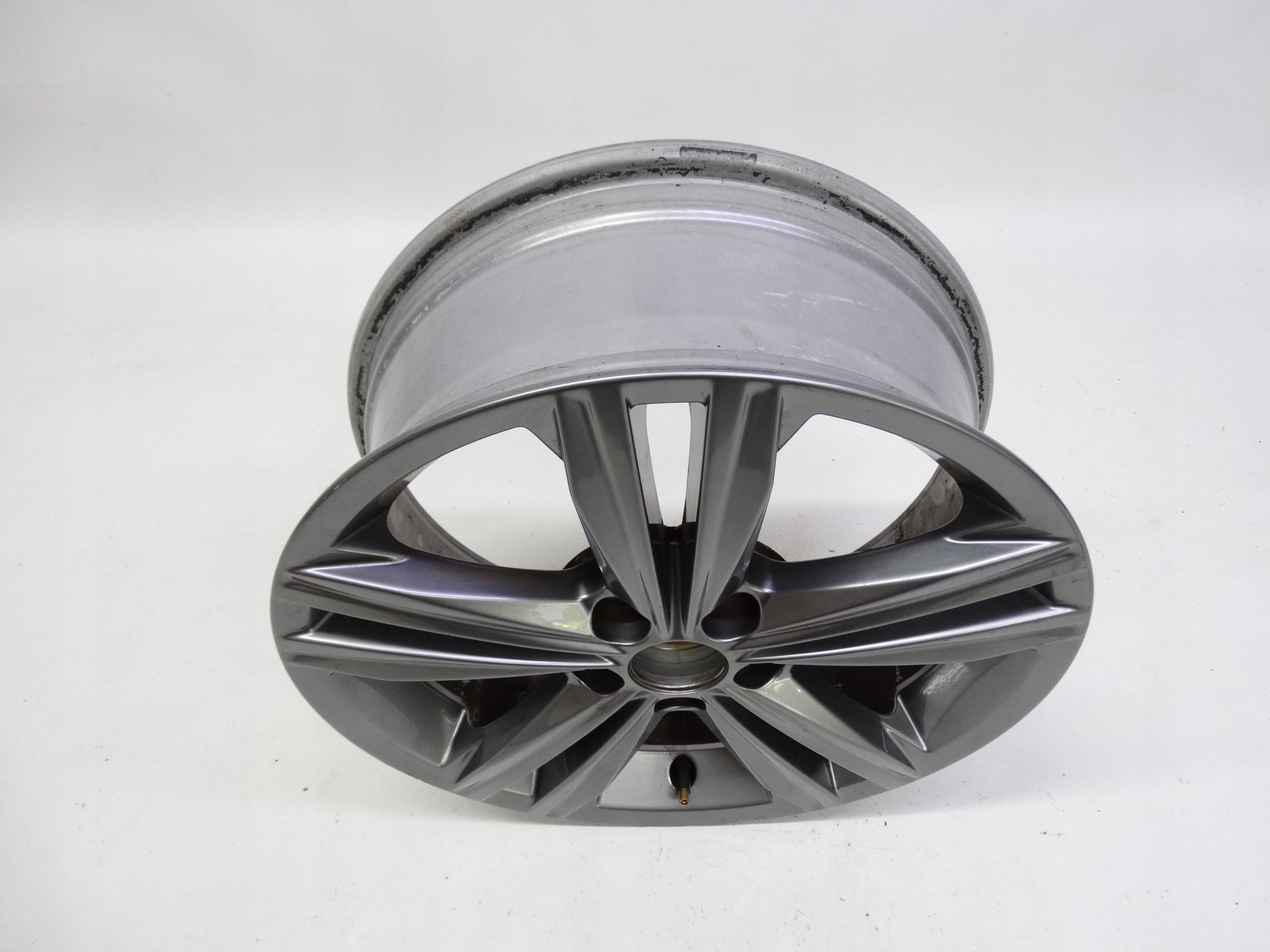 Second image of VW Polo VI 2G felga 16 cali 2G0601025AA oryginalna