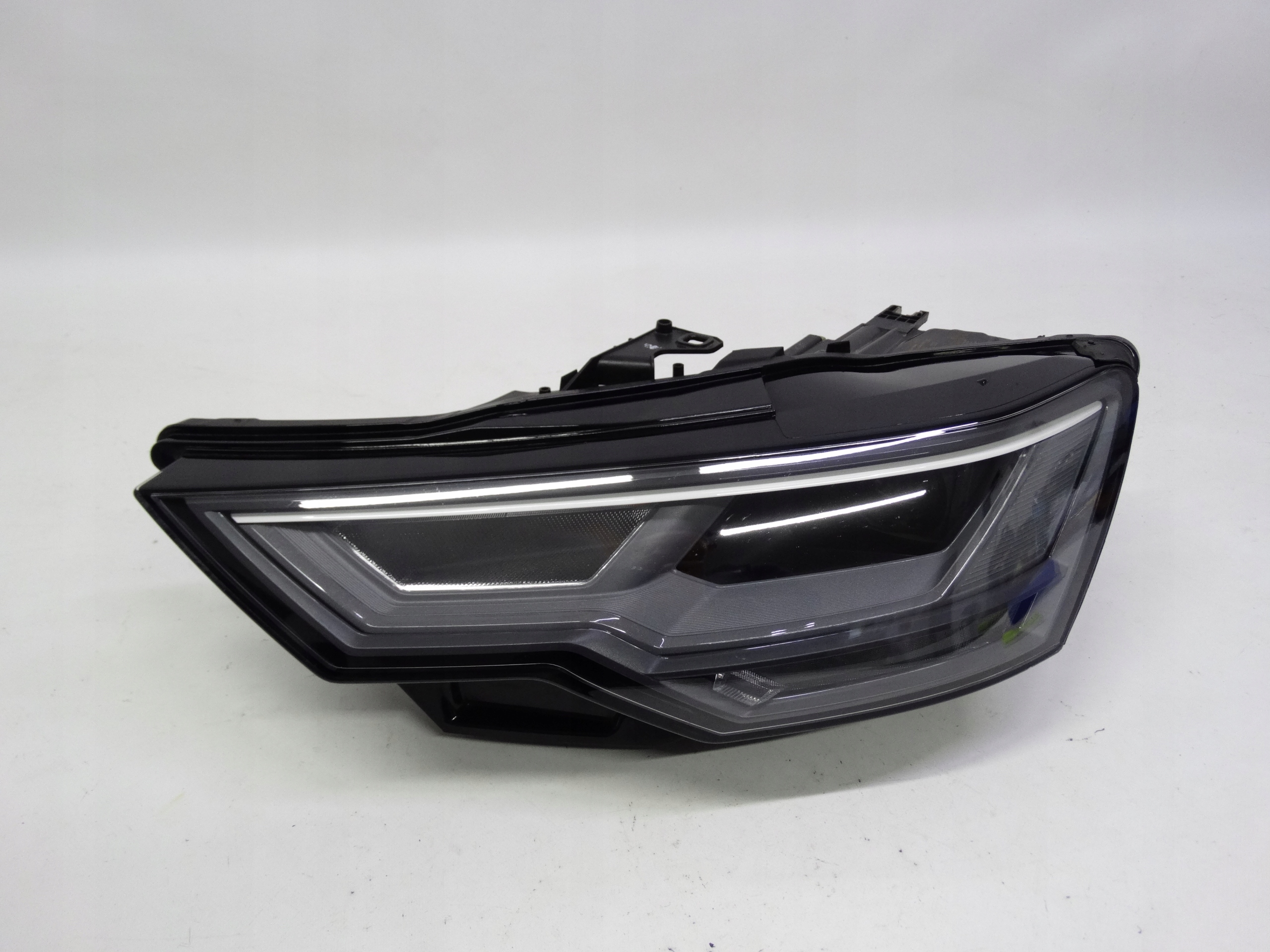 Second image of Audi A6 C8 4K 18-23 lampa lewa Full LED 4K0941033 oryginalna