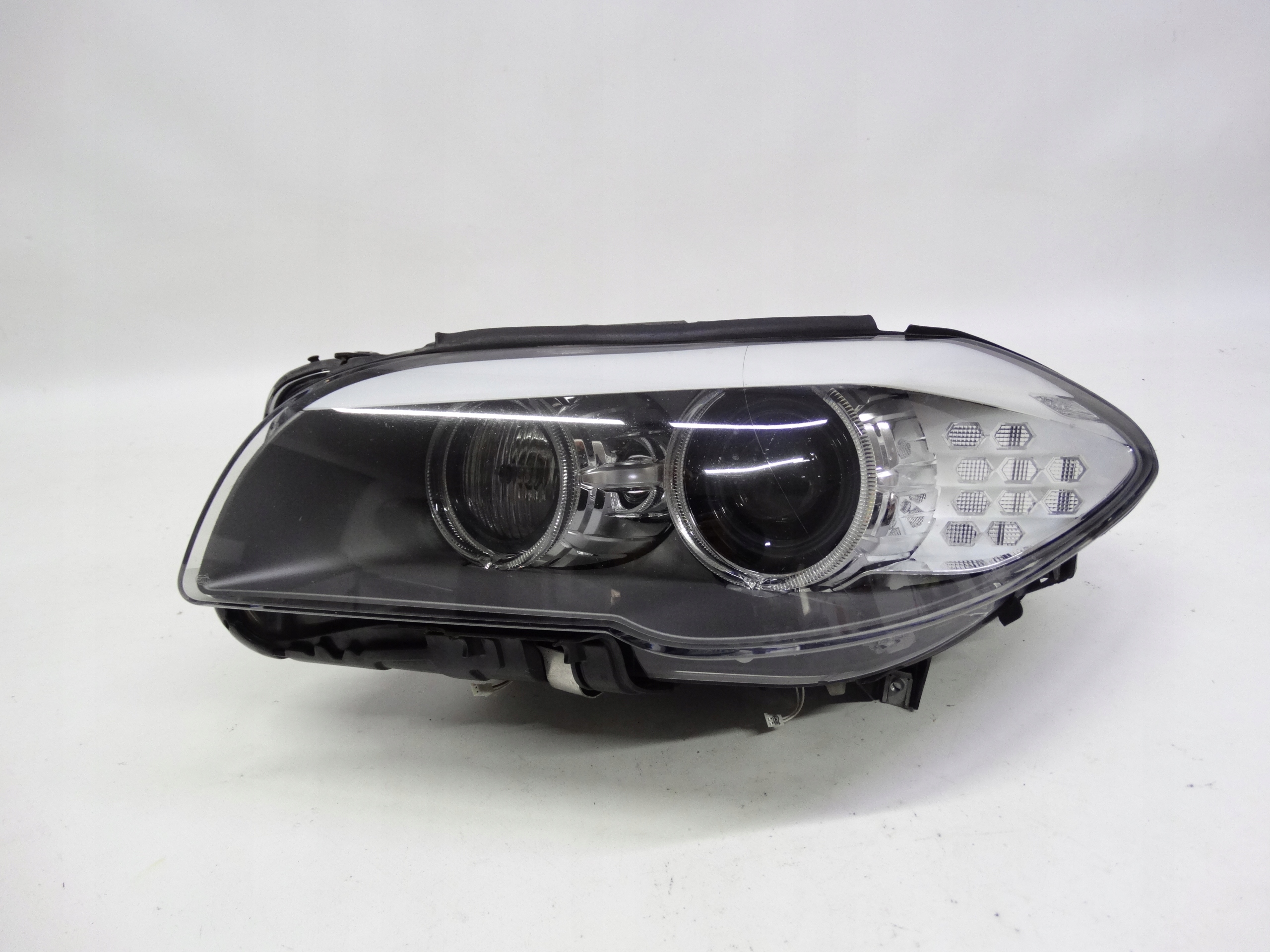 Second image of BMW 5 F10 F11 10-14 lampa lewa Bi-Xenon skrętny Dynamic + LED 7203251