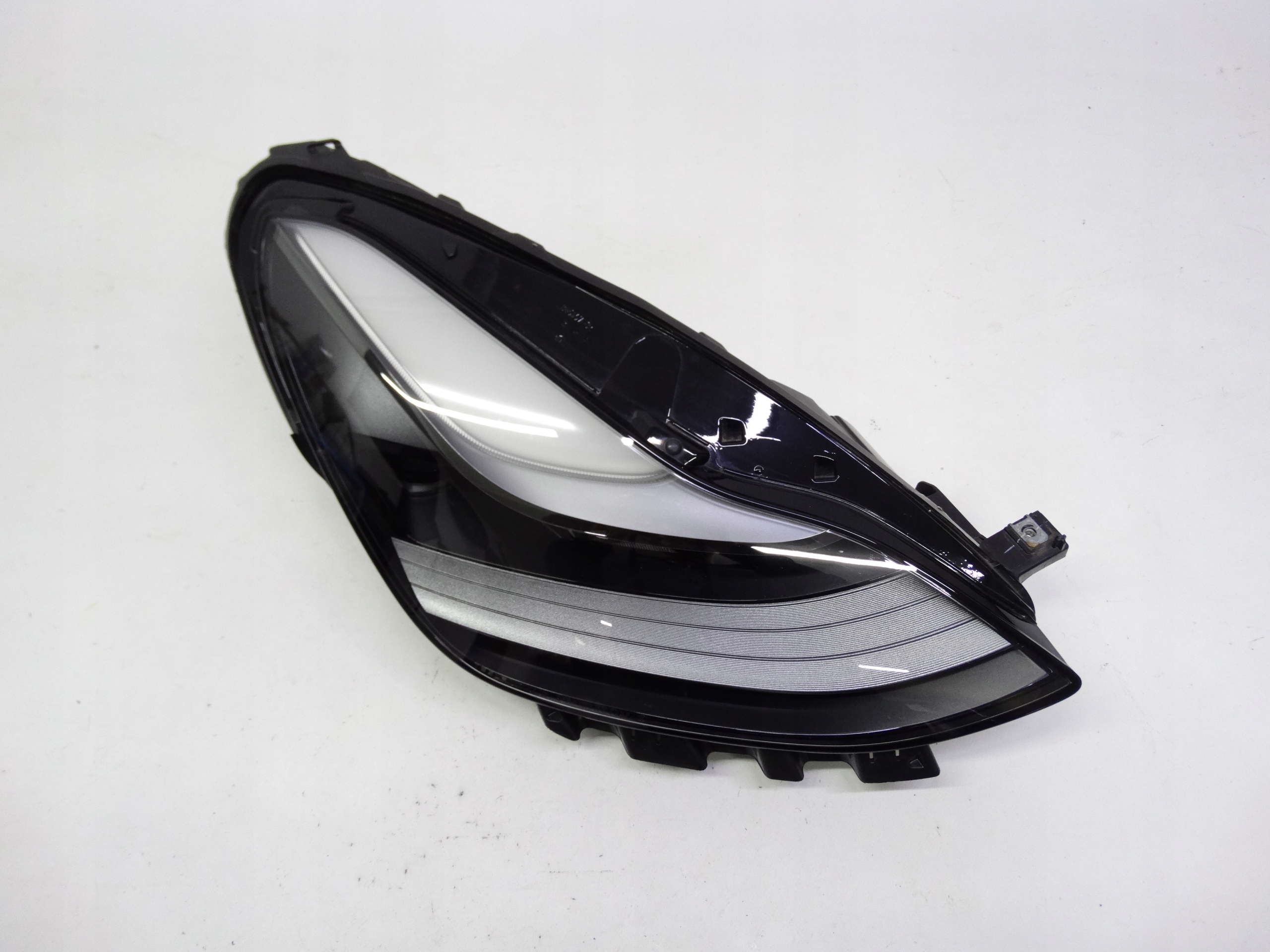 Second image of Tesla Model Y 20- Model 3 Lift 20-23 lampa prawa Full LED 1514953-00-D