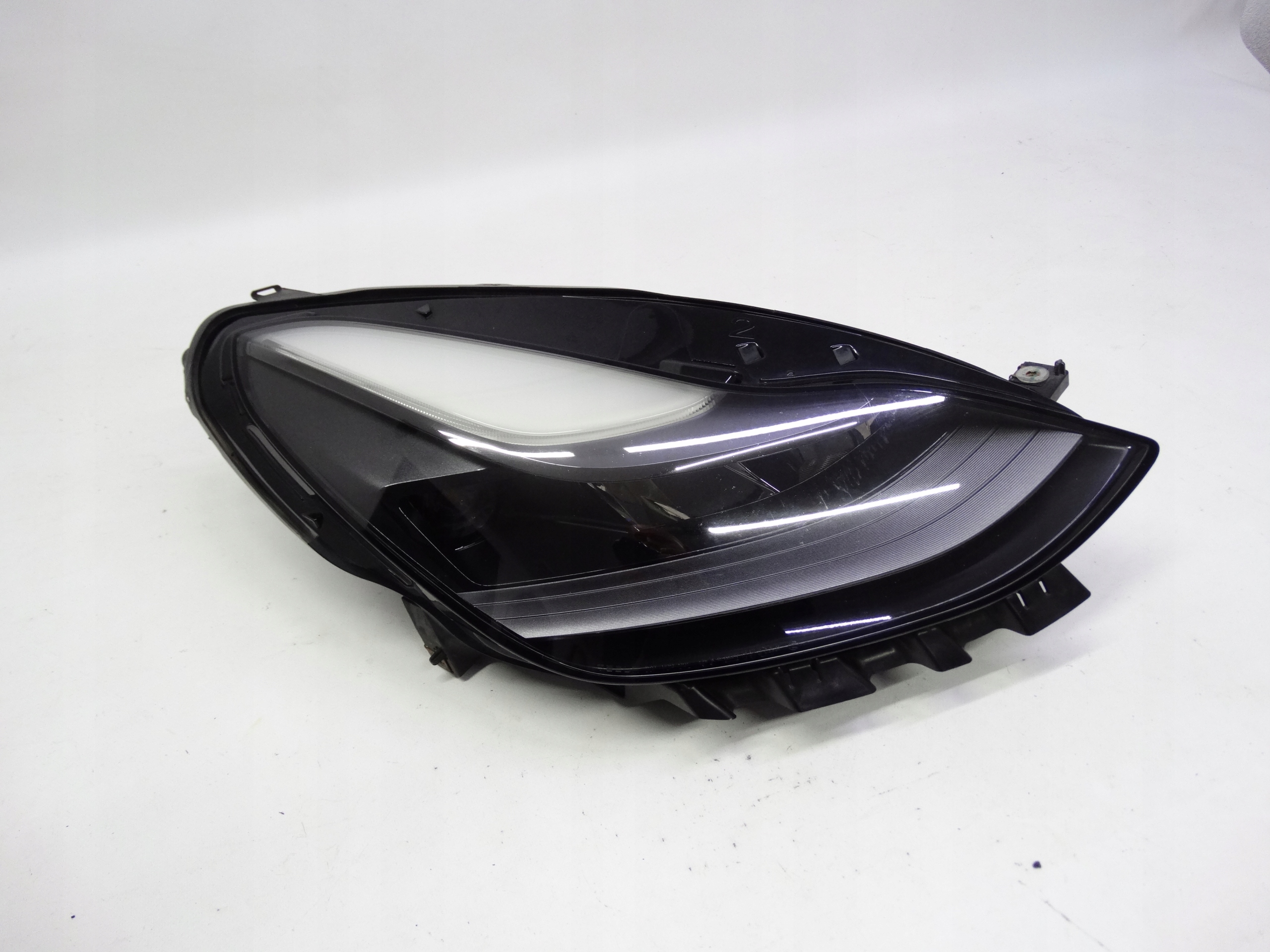 Second image of Tesla Model Y 20- Model 3 Lift 20-23 lampa prawa Full LED 1514953-00-C