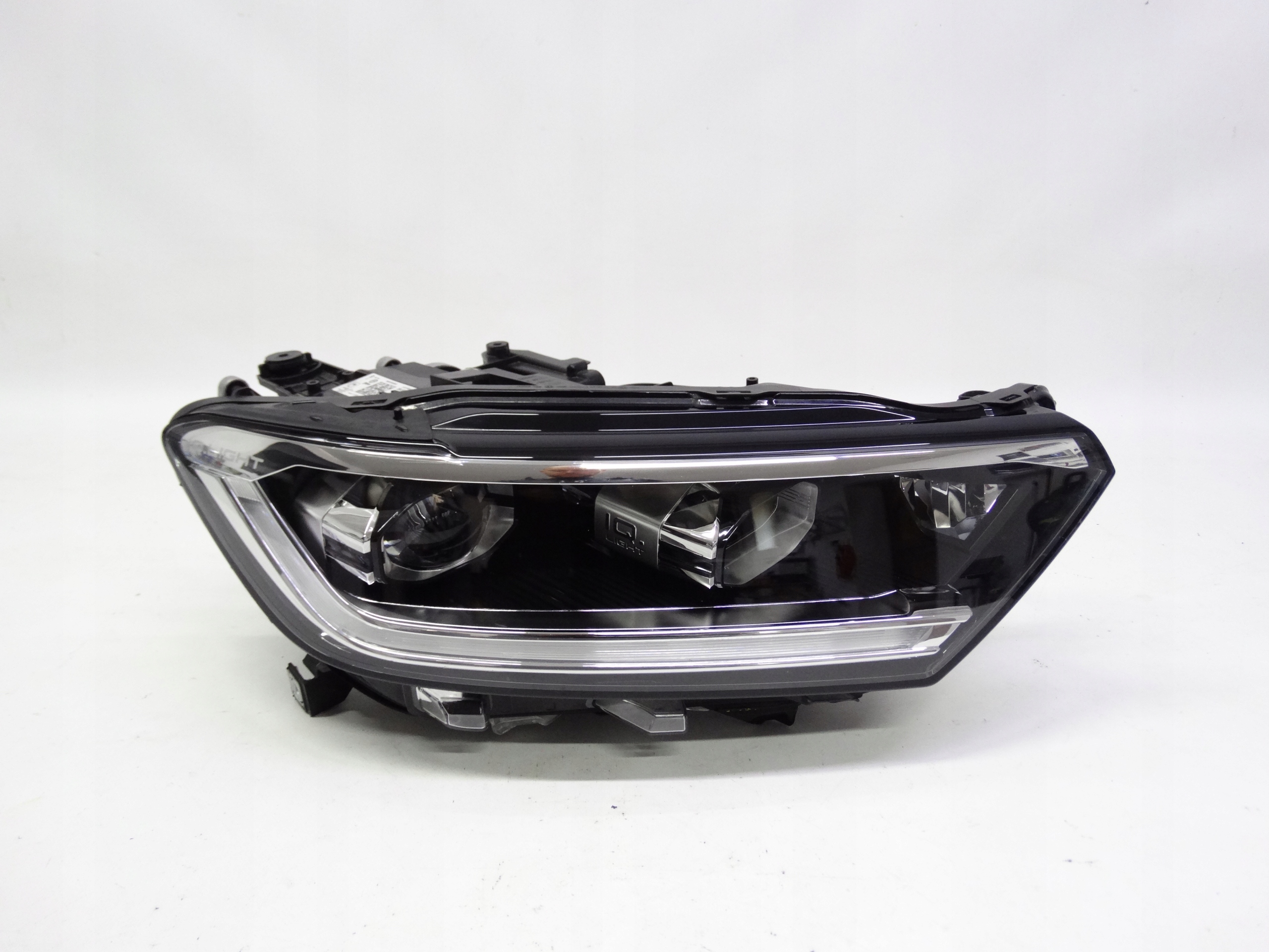 Second image of VW T-Roc Lift 2021+ lampa prawa IQ Light Full LED 2GA941036AD oryginalna