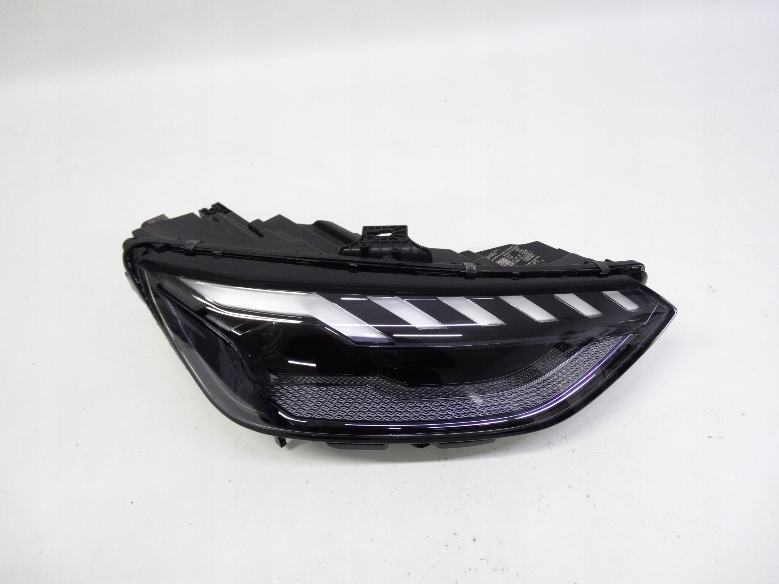 Second image of Audi RS4 B9 Lift 8W 19-24 lampa prawa Matrix LED czarna 8W0941036J oryginał