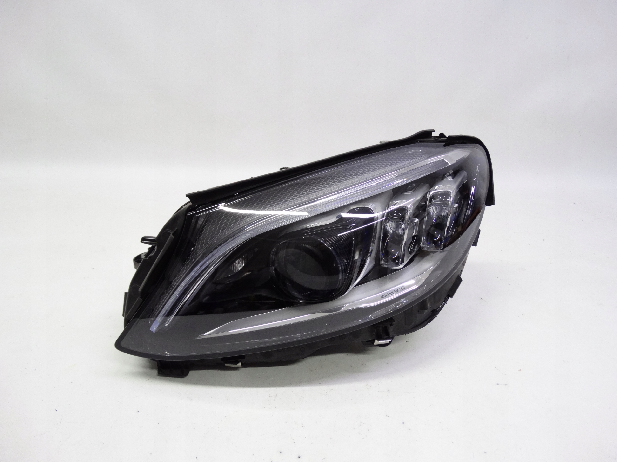 Second image of Mercedes C-Klasa W205 Lift 18-21 lampa lewa Multibeam LED A2059061506