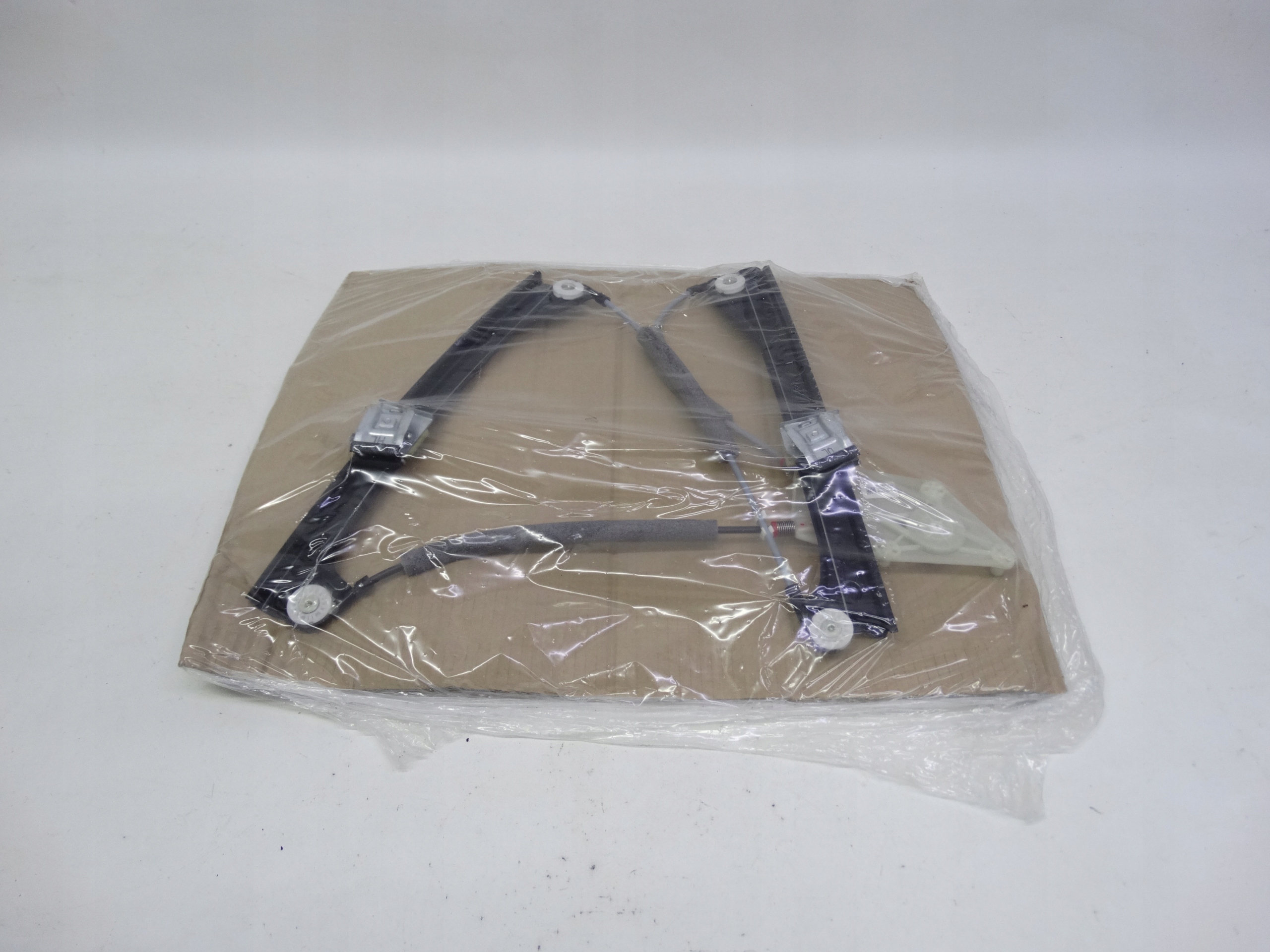 Second image of VW Polo V 6R 6C podnośnik szyby lewej przedniej 6R4837461N oryginalny NOWY