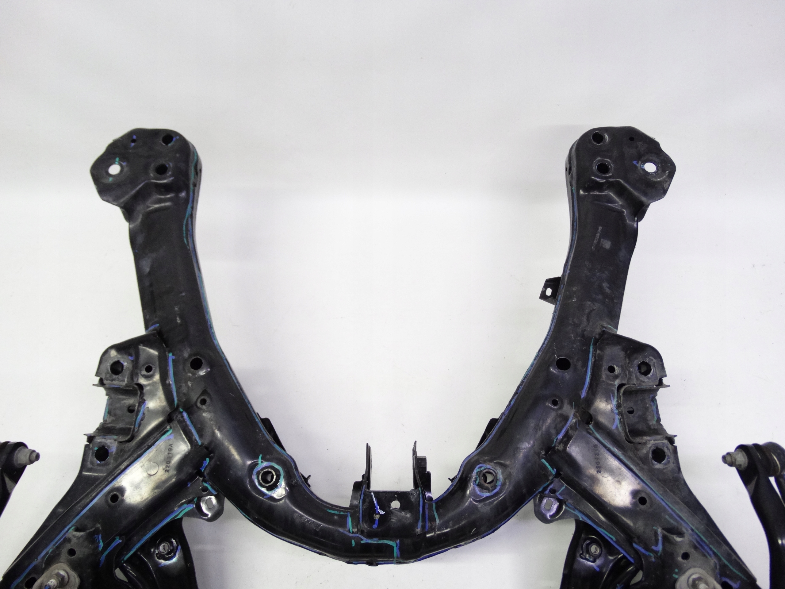 Second image of Tesla Model 3 Y sanki wózek kołyska pod silnik 1044531-01-B oryginalna